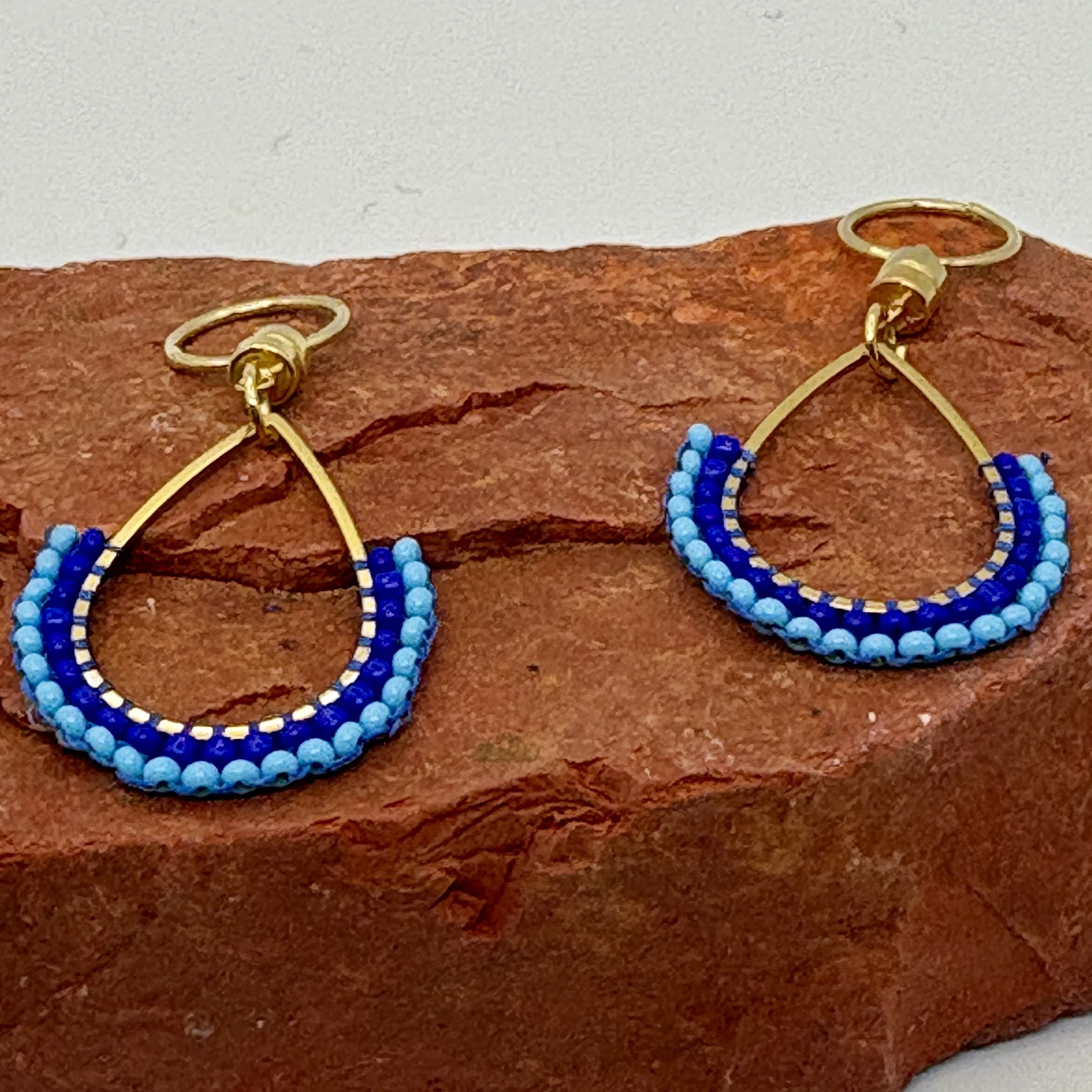 Fan true blue and aqua