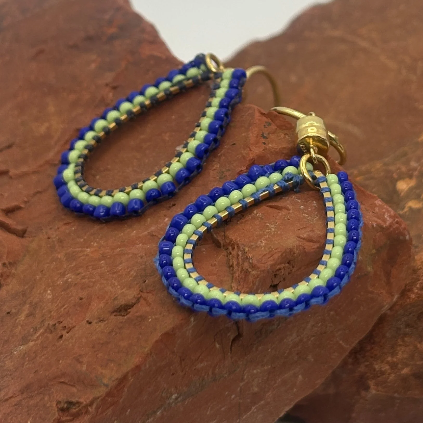 Teardrop pale green and true blue