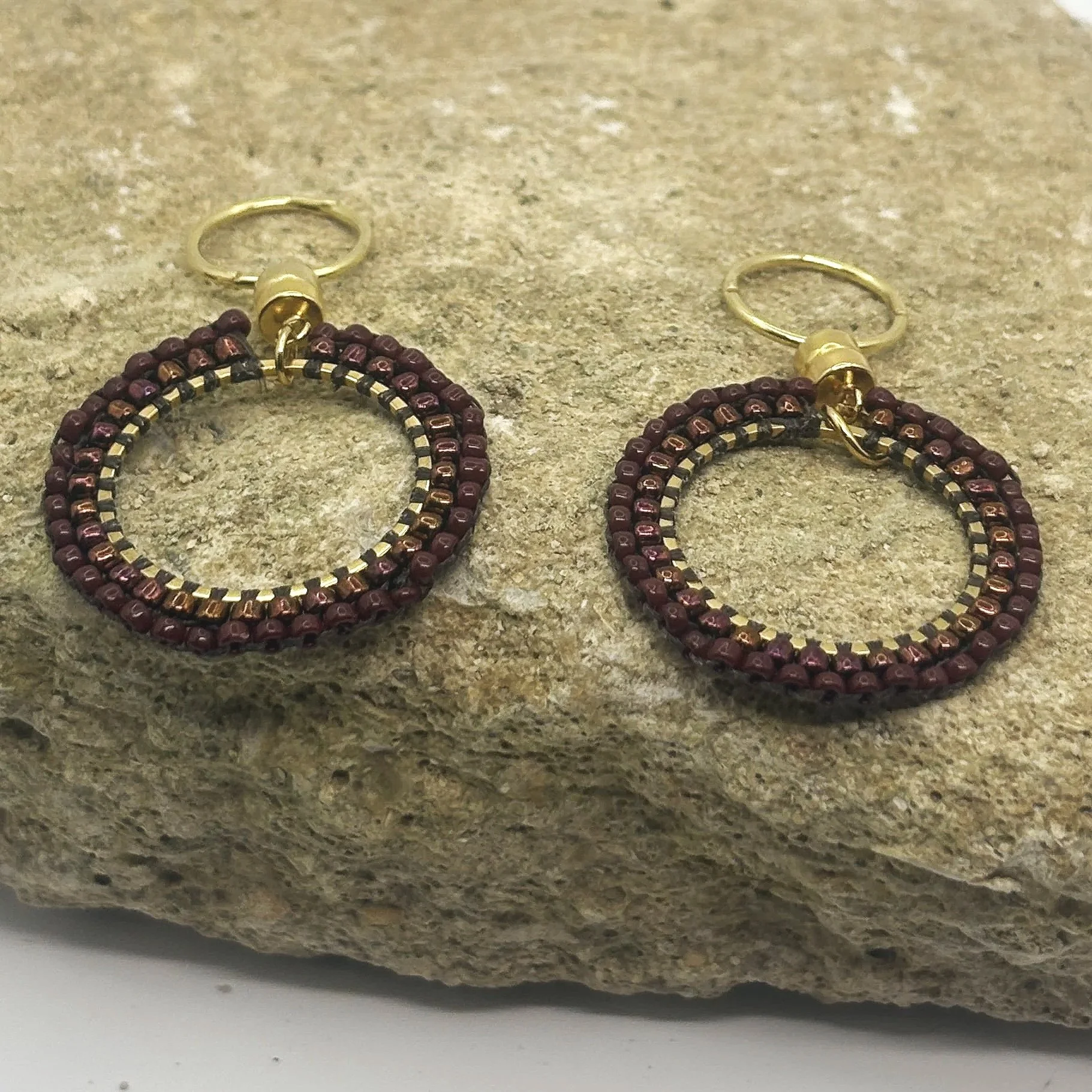 Small circle bronze and chocolate