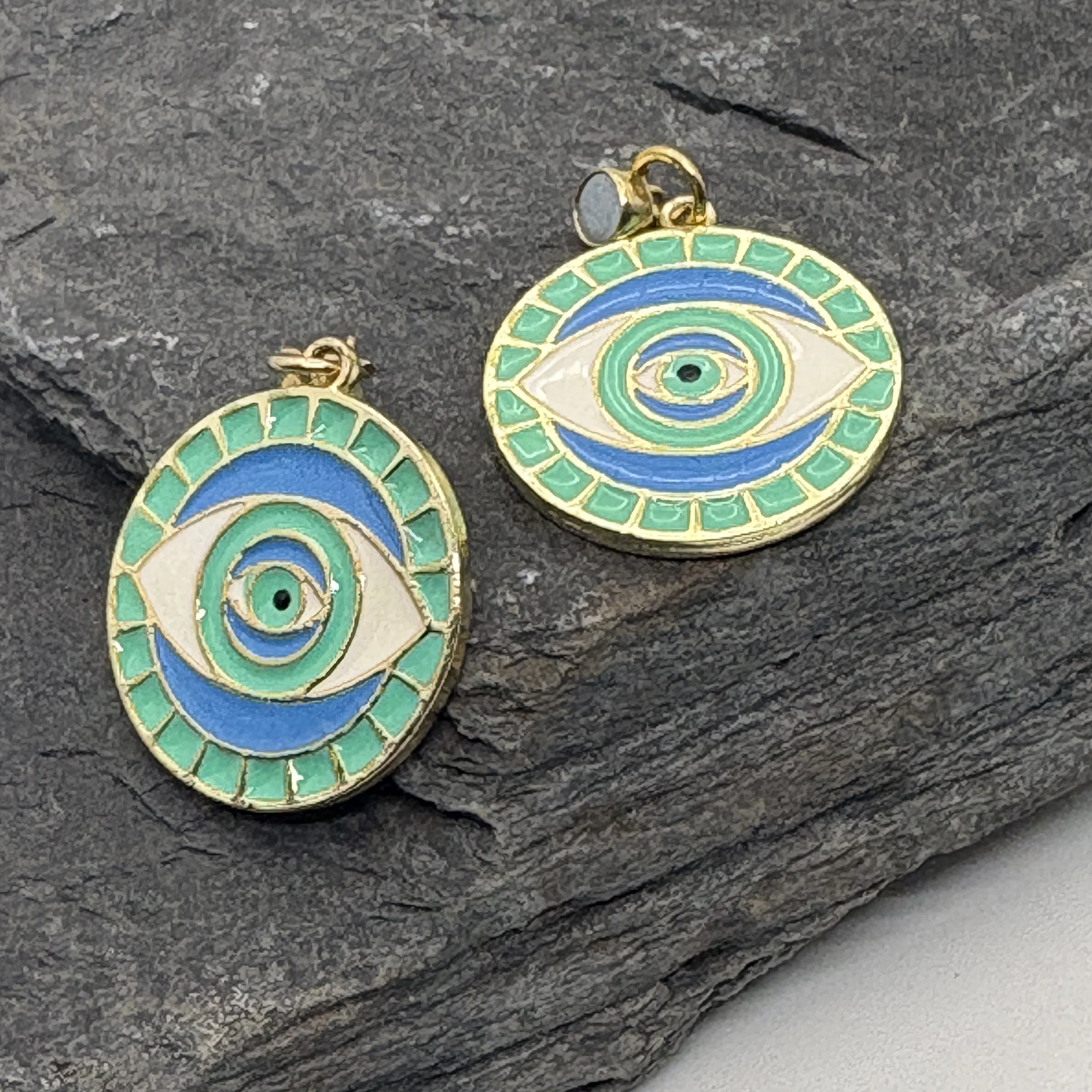 Circular eye charm
