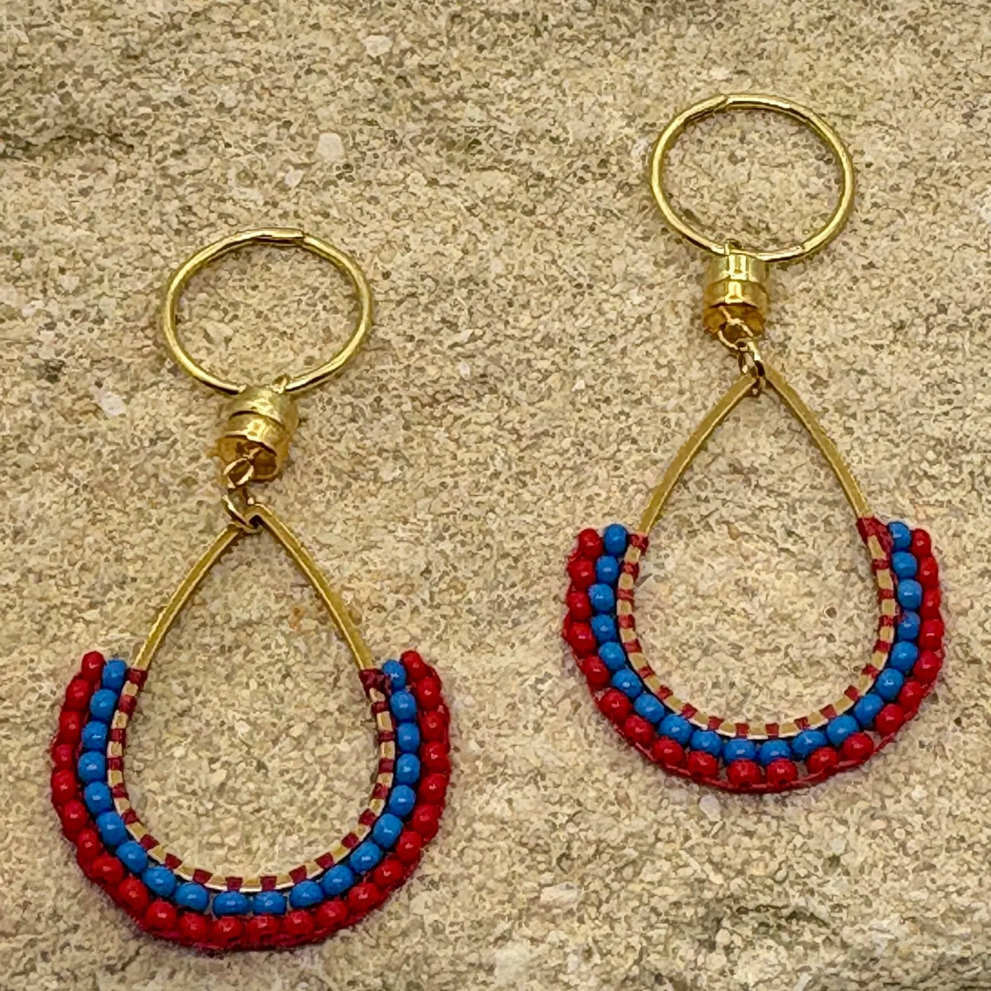 Fan bright blue and light red