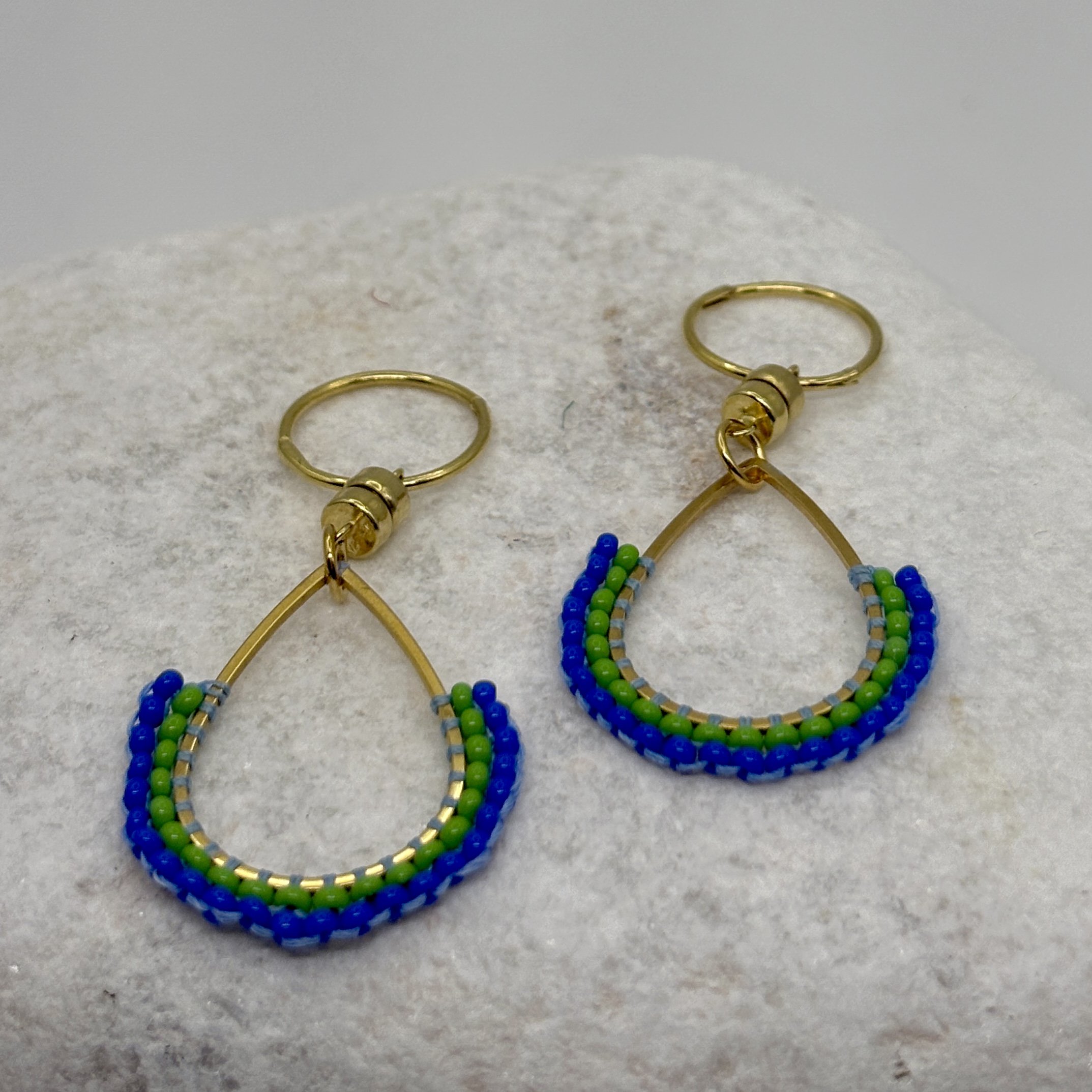 Fan bud green and pale blue