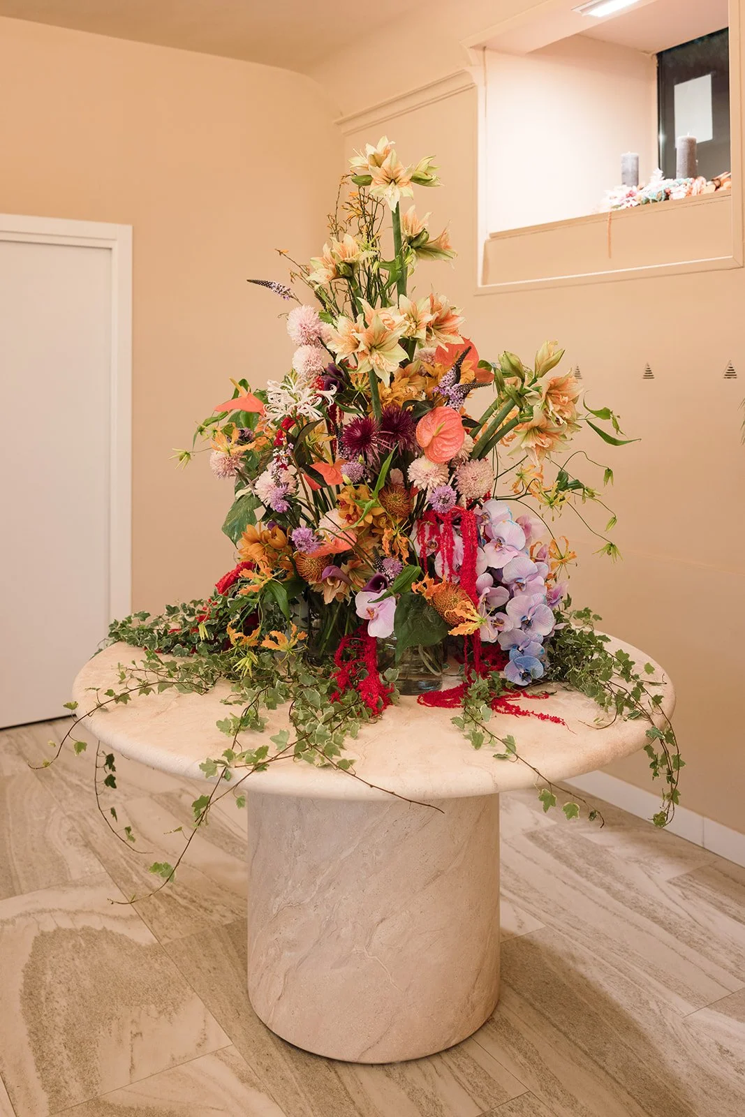 Gran centro floral de Flores Brutales