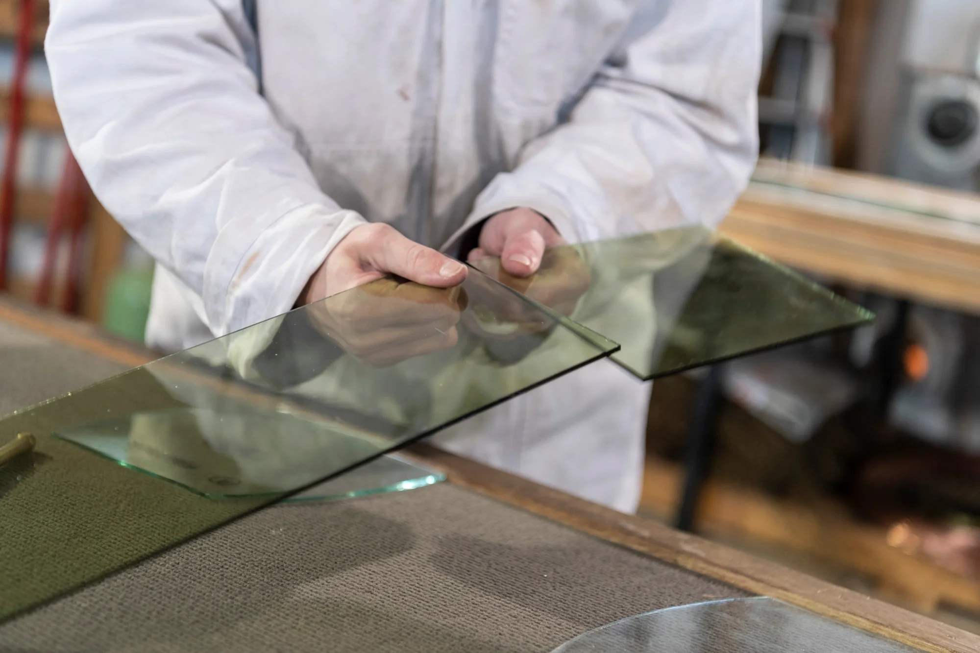 Photographe patrimoine reportage suivi de chantier restauration, atelier vitraux 