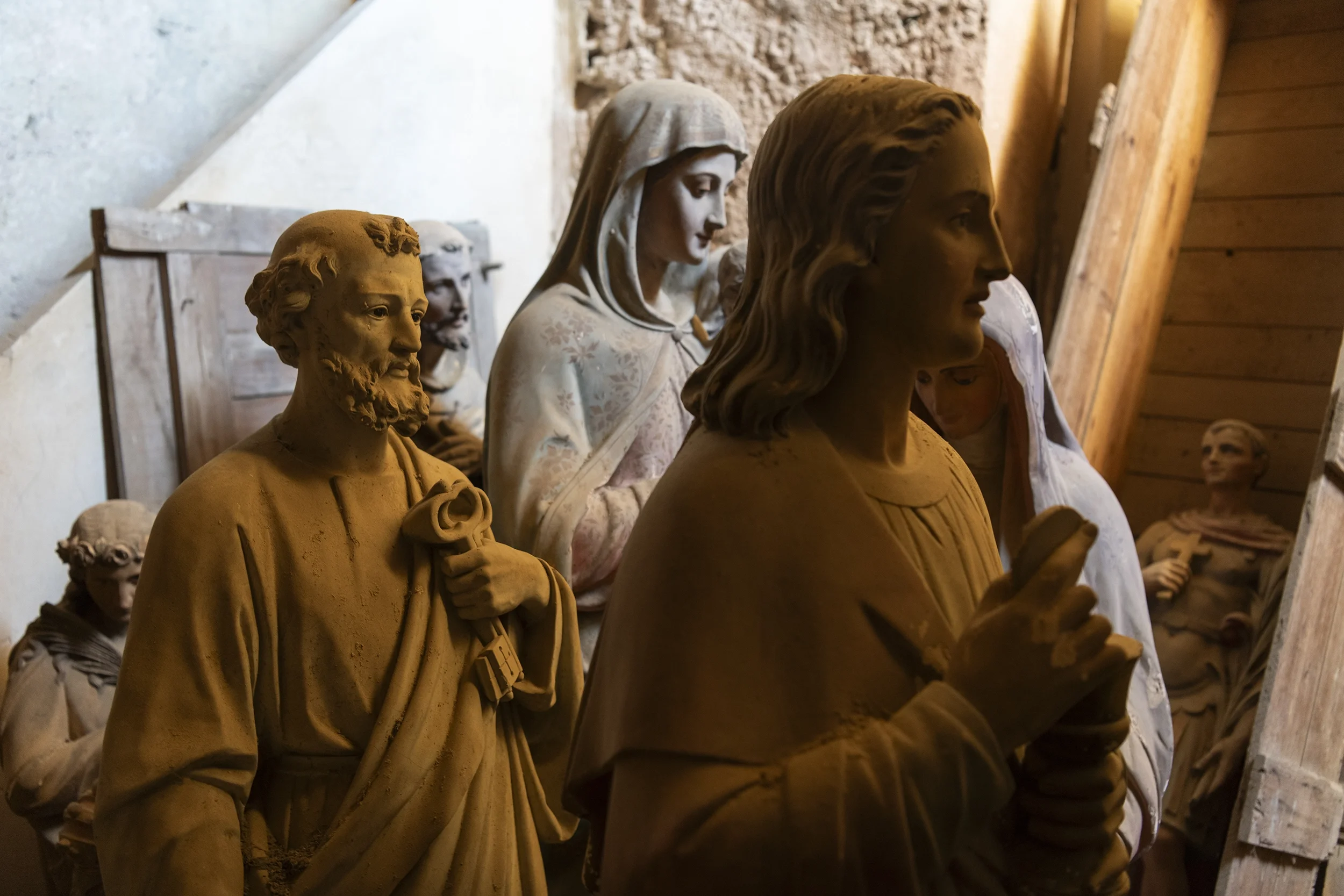 Les portes du paradis, la salle d'attente, saint Pierre, Marie et Jésus