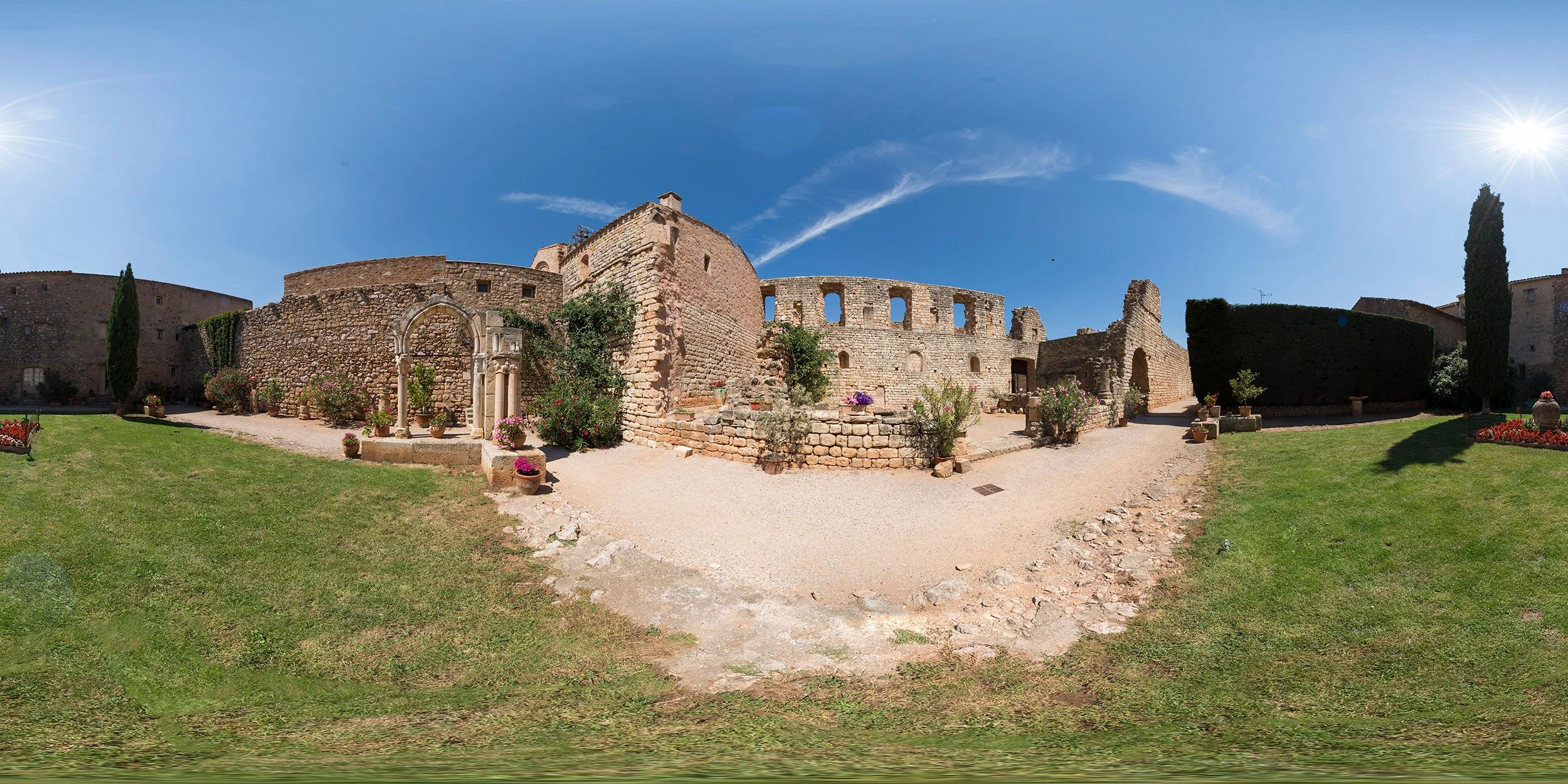 Abbaye de Fontcaude à Cazedarnes, Sud-Hérault, Occitanie