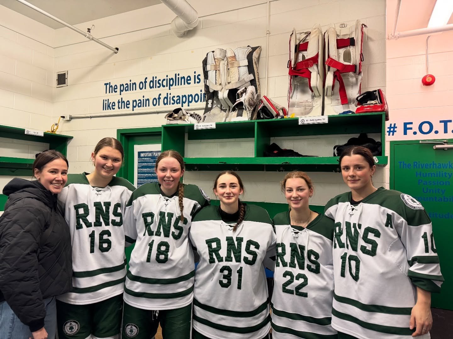 It was a great first weekend for our Synergy staff as we traveled to Rothesay, New Brunswick, and Amherst, Nova Scotia to catch both the RNS/KES girls and boys games!

A huge thank you to the RNS girls staff and players for the tour and incredible ho