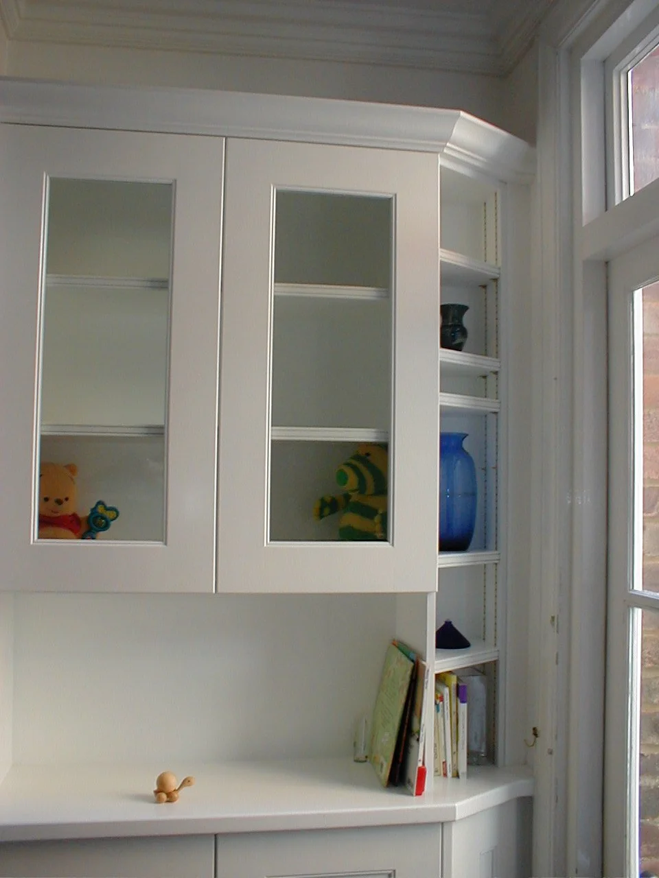 White Display Unit 2.JPG