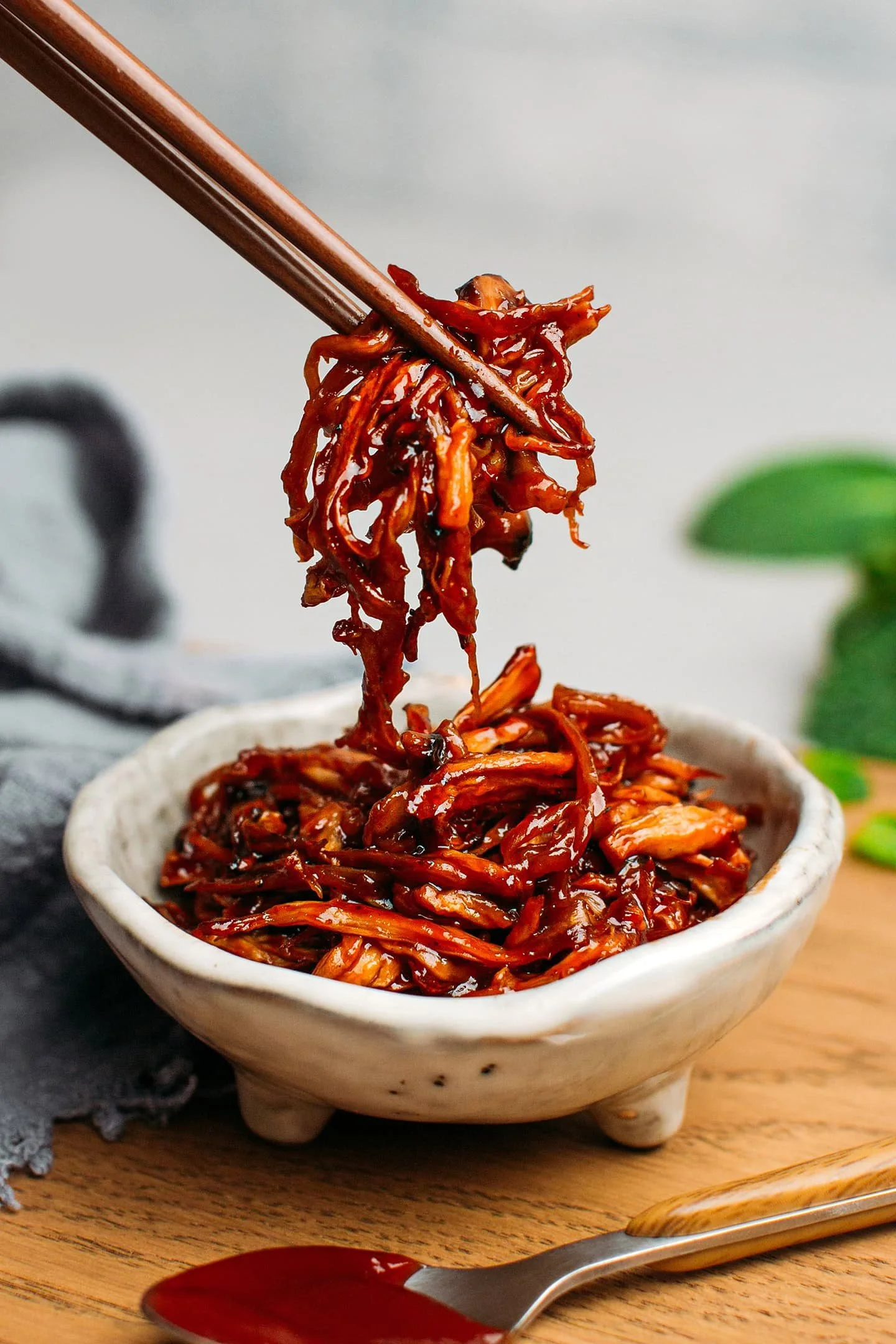 BBQ Pulled Royal Trumpet Mushrooms
