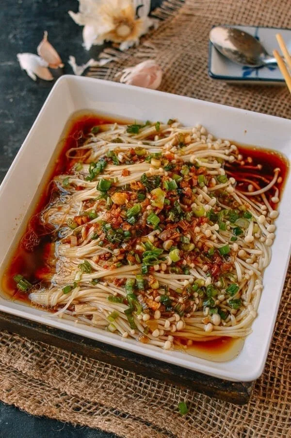Enoki Mushrooms with Garlic &amp; Scallion Sauce