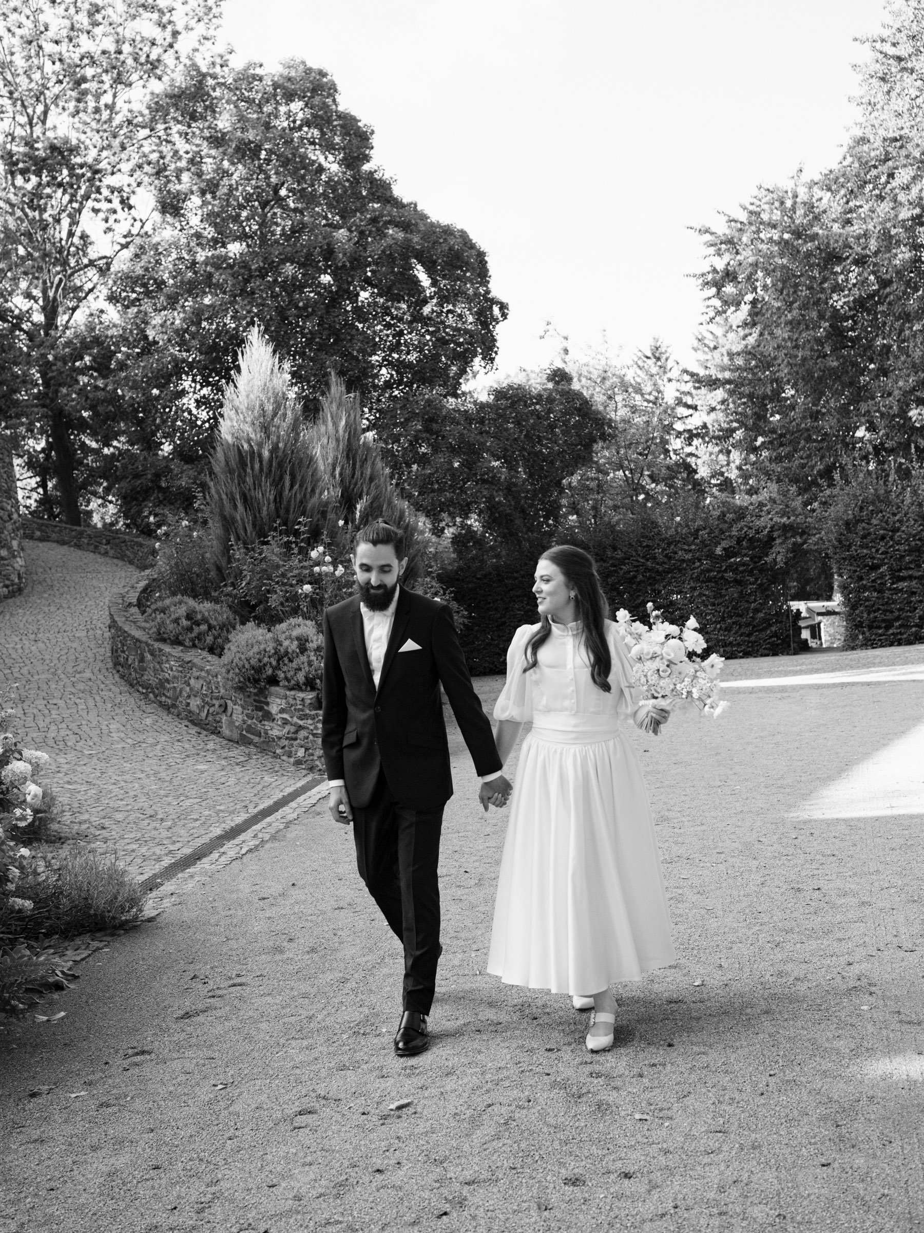 dan-hromada-wedding-photographer-prague-hero.jpg