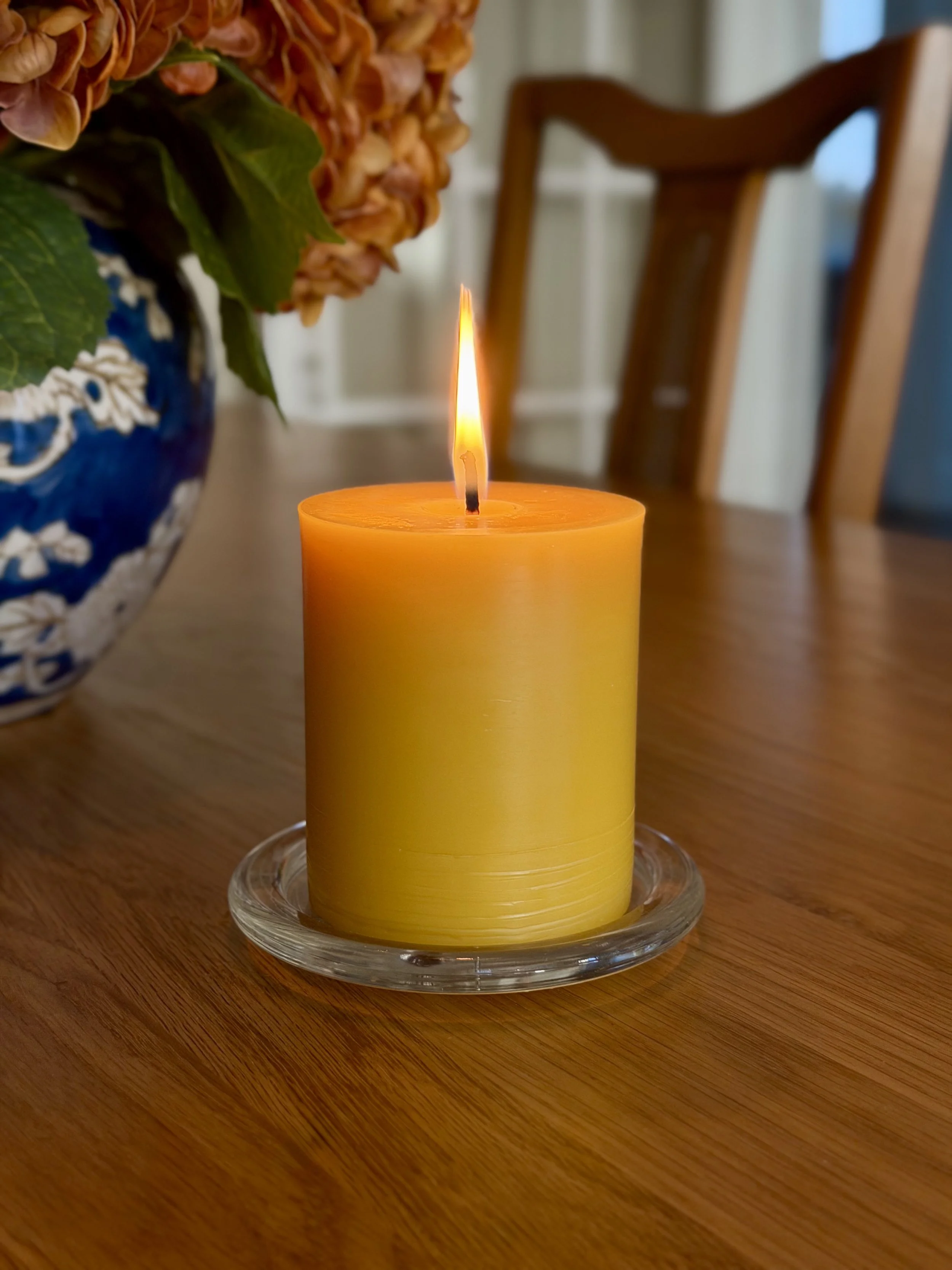 Dining table plain dish.jpg