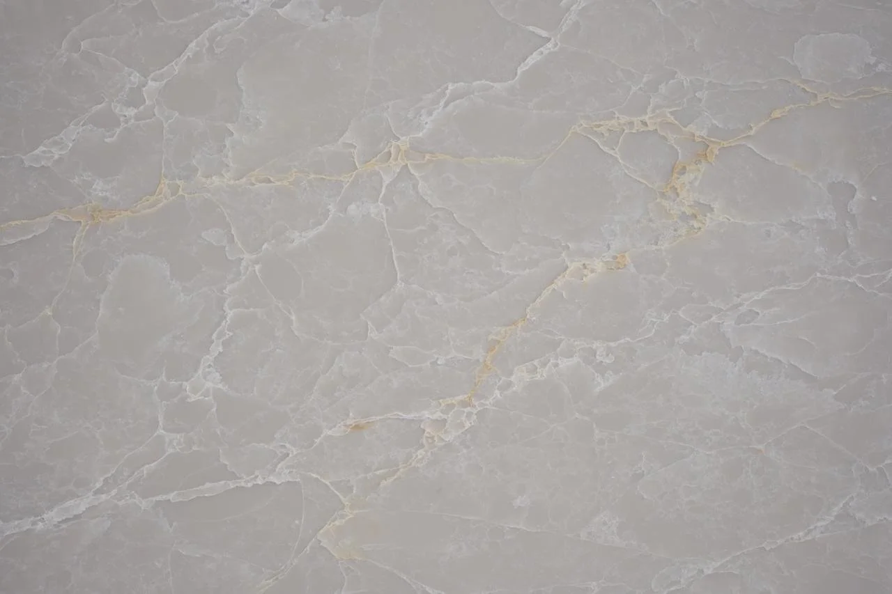 ONYX EXTRA - TRANSLUCENT close.jpeg