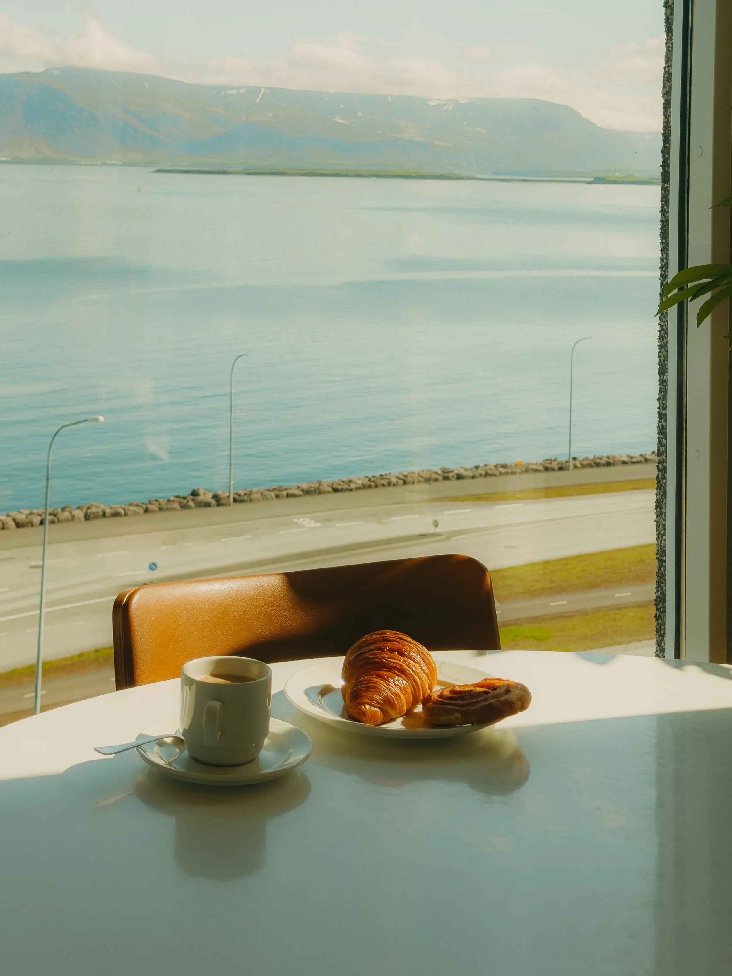 2026-6-12 Center Hotels Arnahvoll Breakfast-5.jpg
