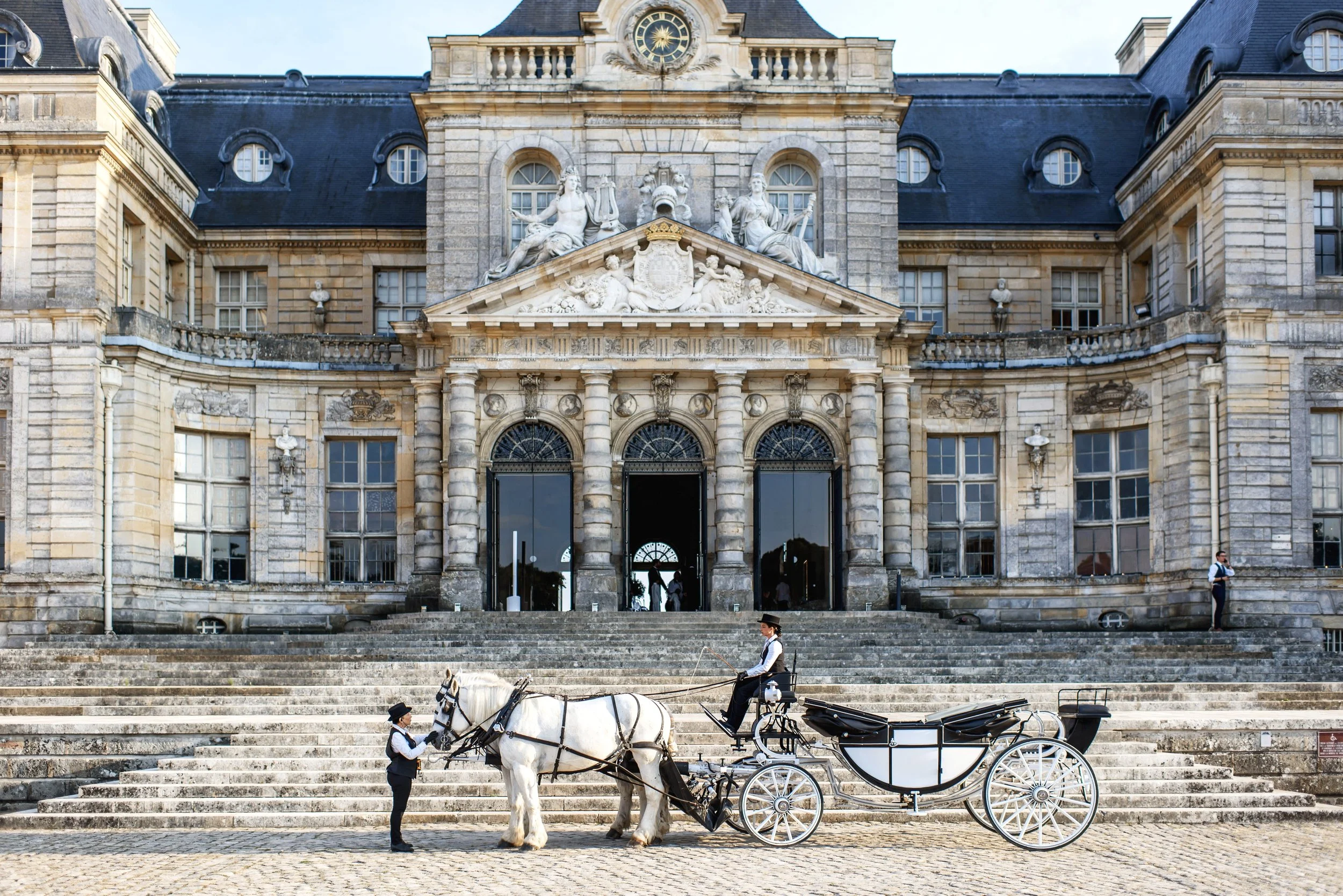 Caleche and Chateau entrance.jpg