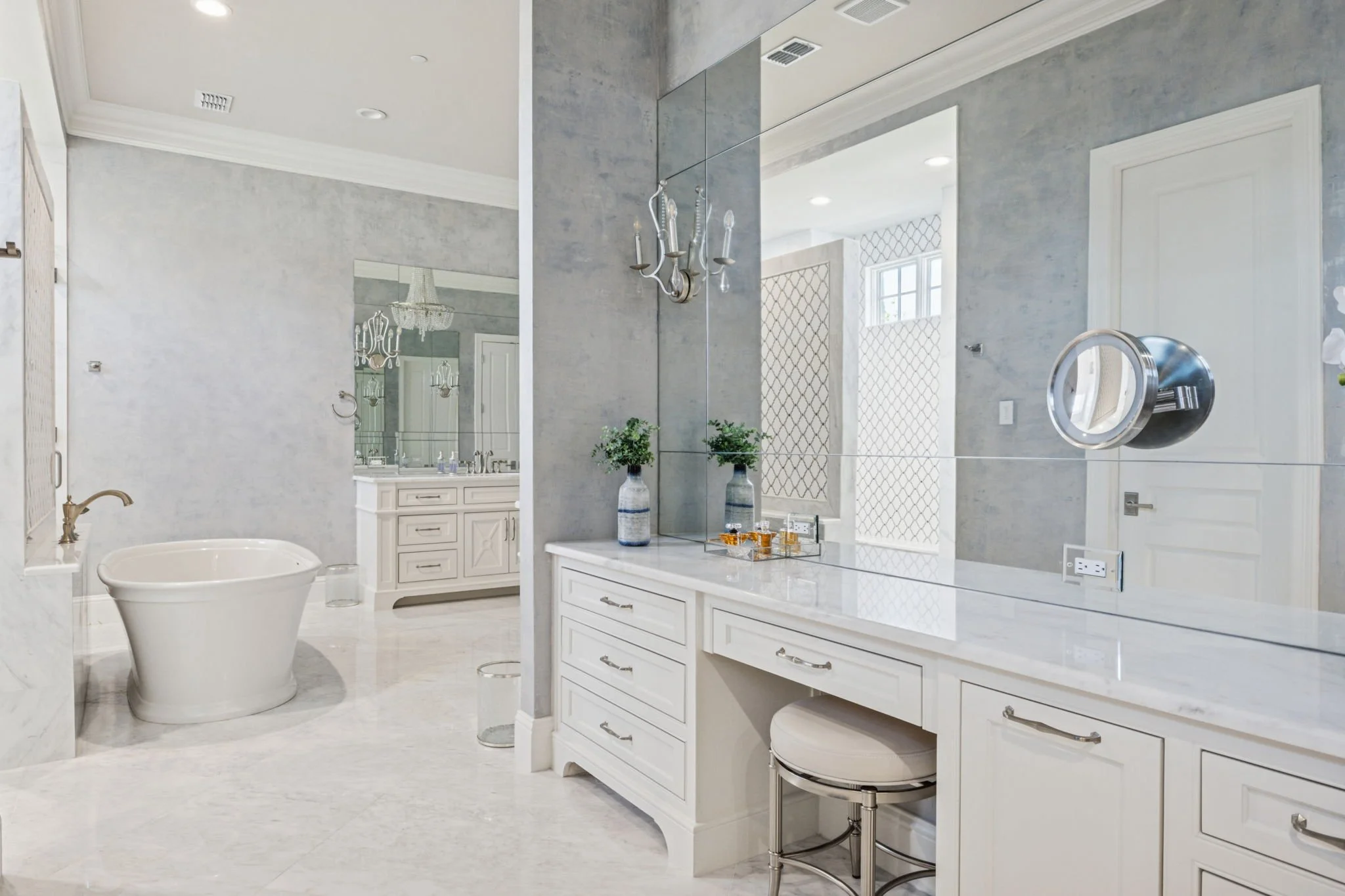 1806 Scenic LE Construction LLC Custom Luxury Built Home.jpg