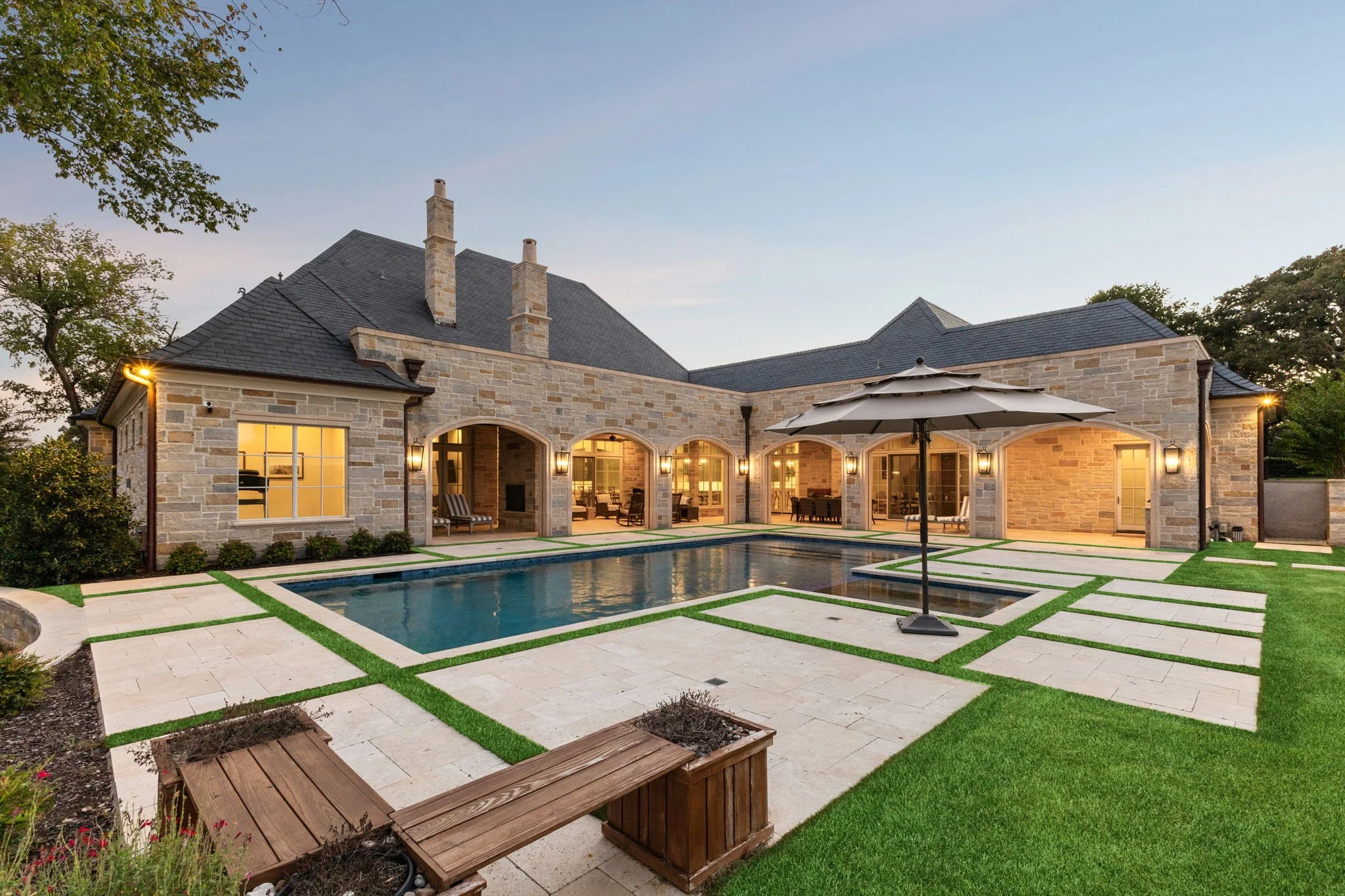 1806 Scenic LE Construction LLC Custom Luxury Built Home.jpg