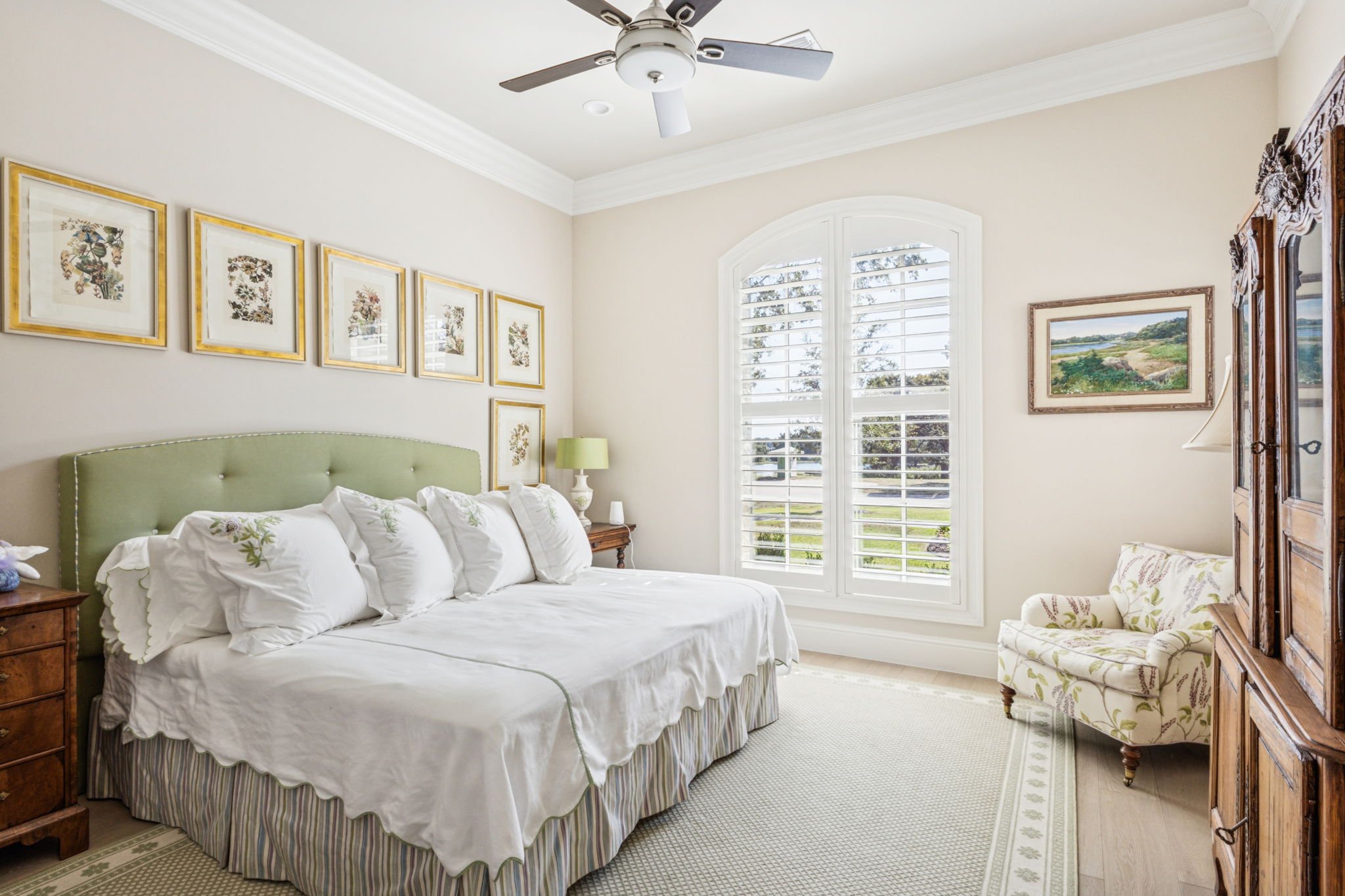 1806 Scenic LE Construction LLC Custom Luxury Built Home.jpg