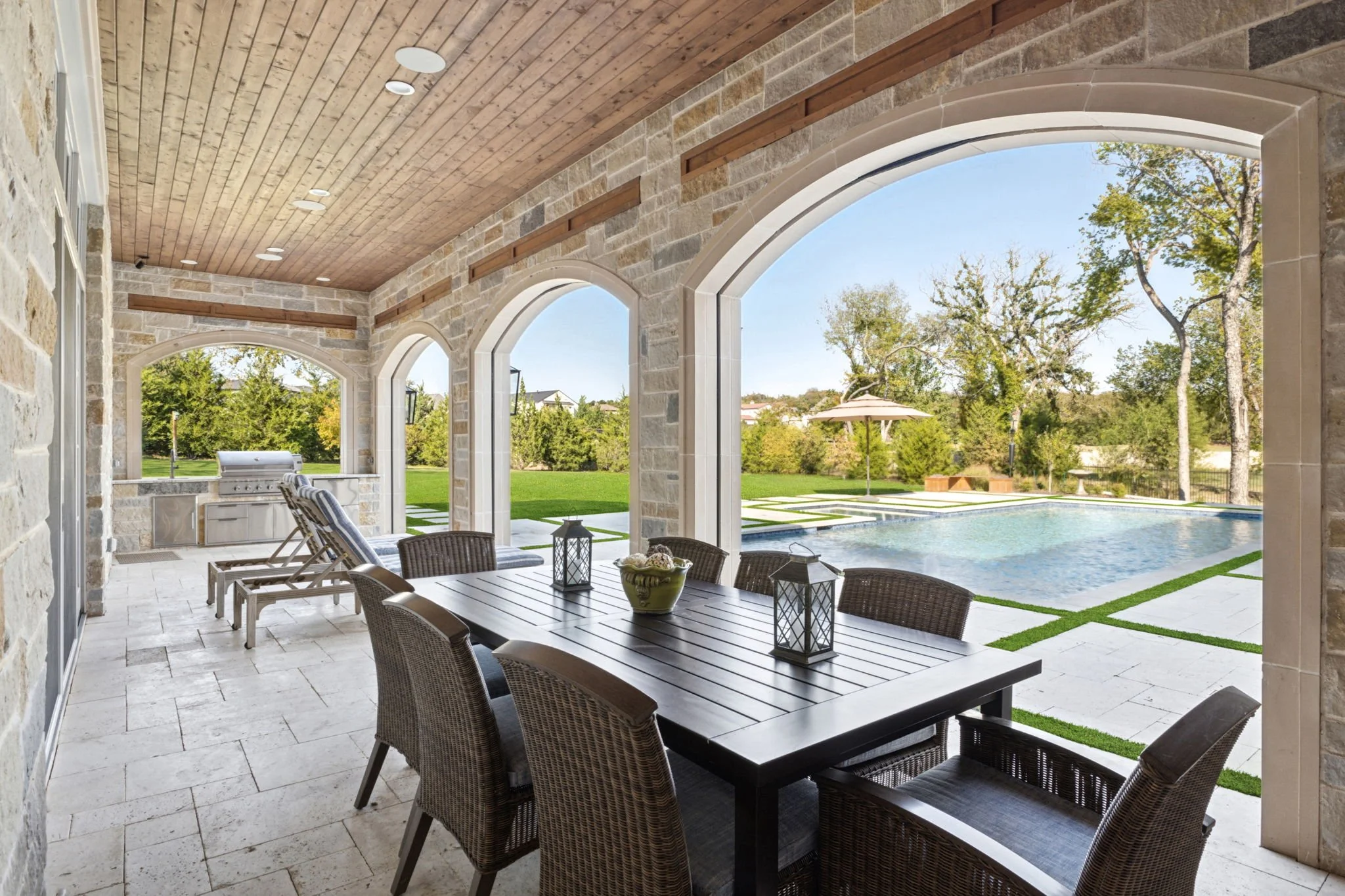 1806 Scenic LE Construction LLC Custom Luxury Built Home.jpg