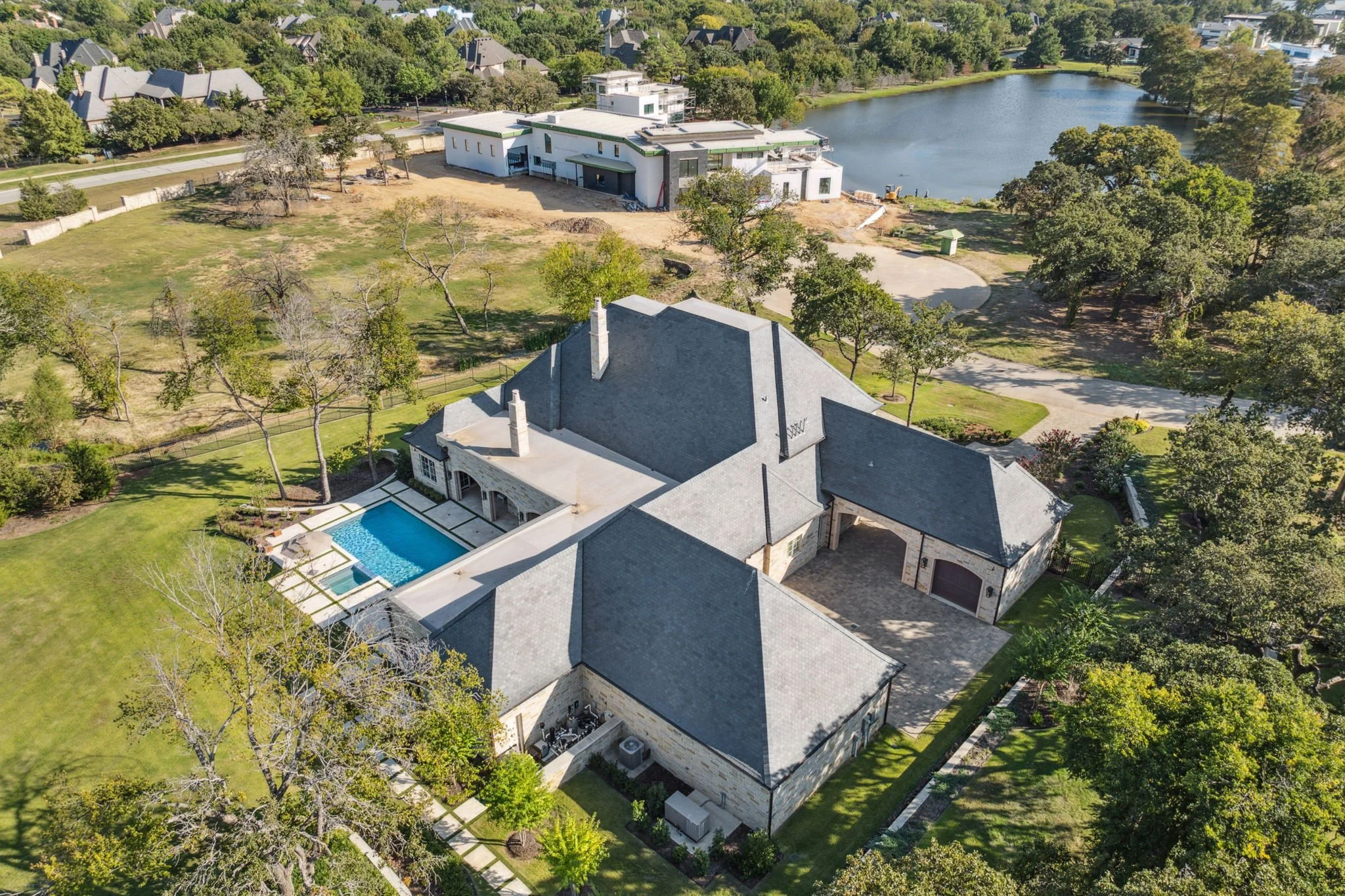 1806 Scenic LE Construction LLC Custom Luxury Built Home.jpg