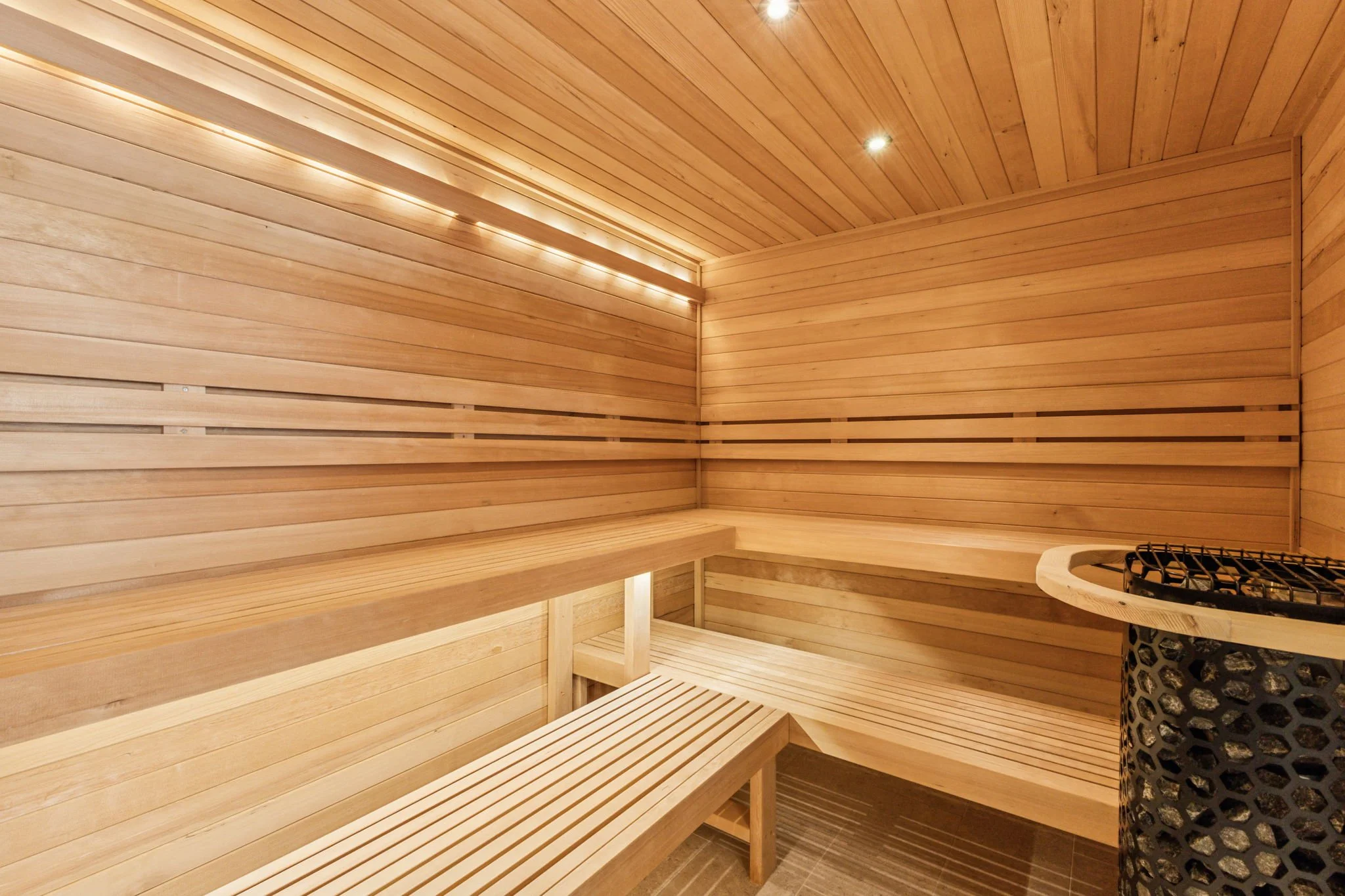 1806 Scenic LE Construction LLC Custom Luxury Built Home.jpg