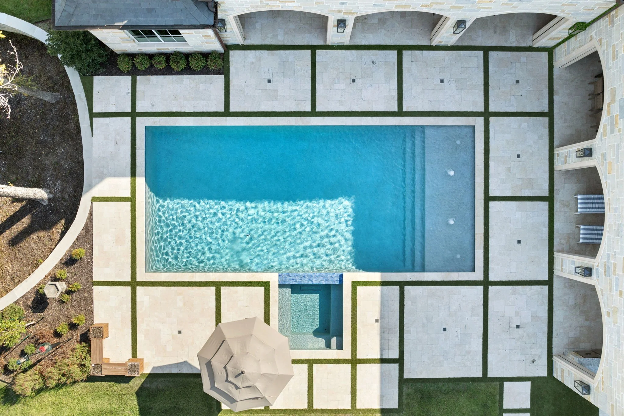 1806 Scenic LE Construction LLC Custom Luxury Built Home.jpg