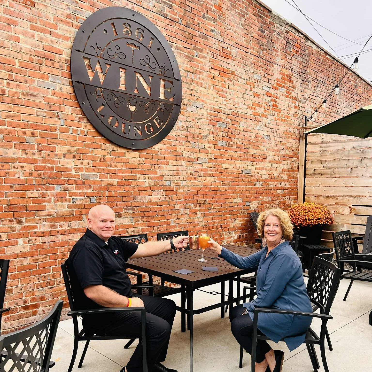 New fall drinks, new patio sign, and spooky vibes! 🎃

Come see what&rsquo;s new at 1861 Wine Lounge!

Halloween Party:
🗓 Friday, October 31st | 5&ndash;10 PM
👻 Costumes encouraged
🎁 Exciting prizes
🍔 Food Truck: The Wailing Onion

Grab your frie