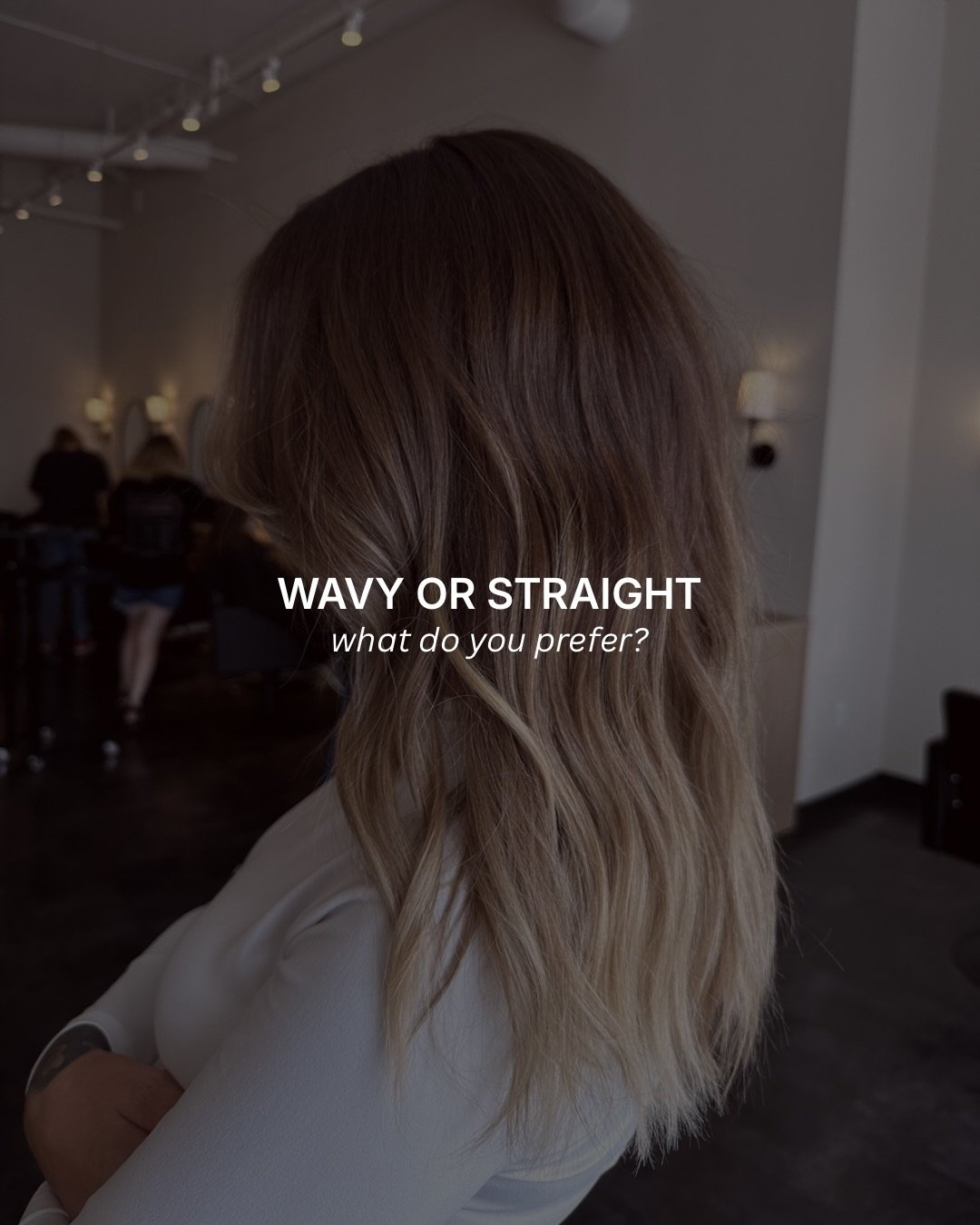 Personally, I&rsquo;ve been loving the straight hair lately 👏🏼

On this particular client I usually deepen her roots a few shades darker for more of a contrast.. and gloss her ends to keep them bright. Every few appointments I&rsquo;ll bring the bl