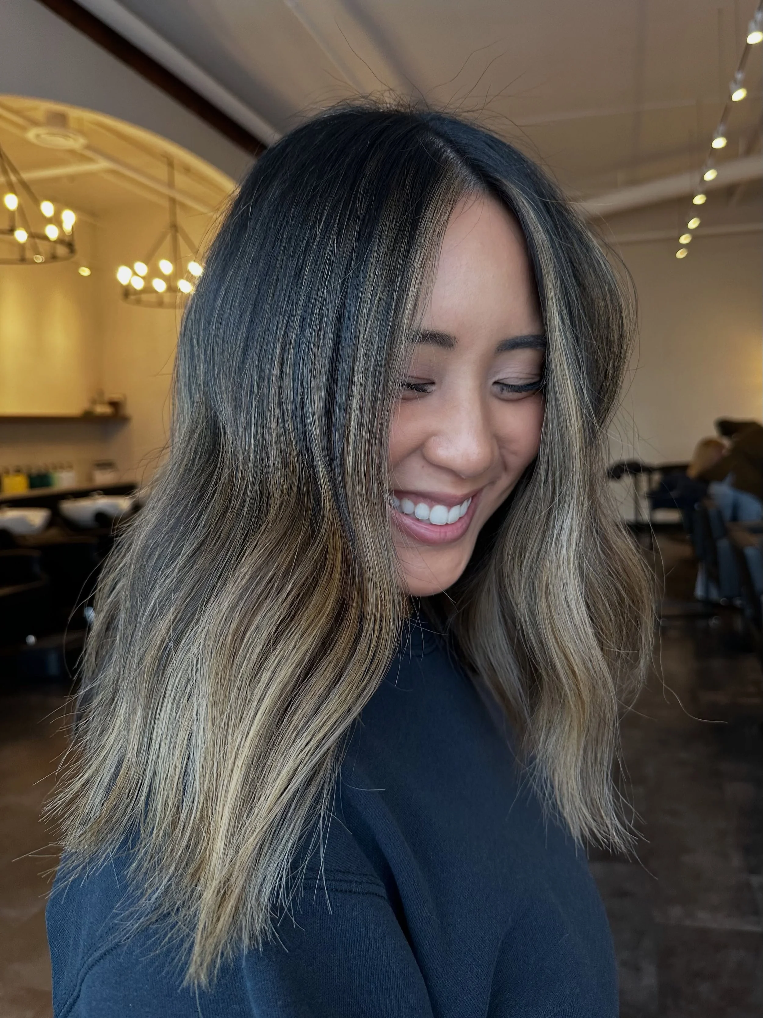 Swipe to see what her hair looked like when she first came to me in November 🤭✨ 

Each appointment we&rsquo;ve taken her lighter and lighter. Over time we&rsquo;ve built her color into this bright, beautiful summer look 😍