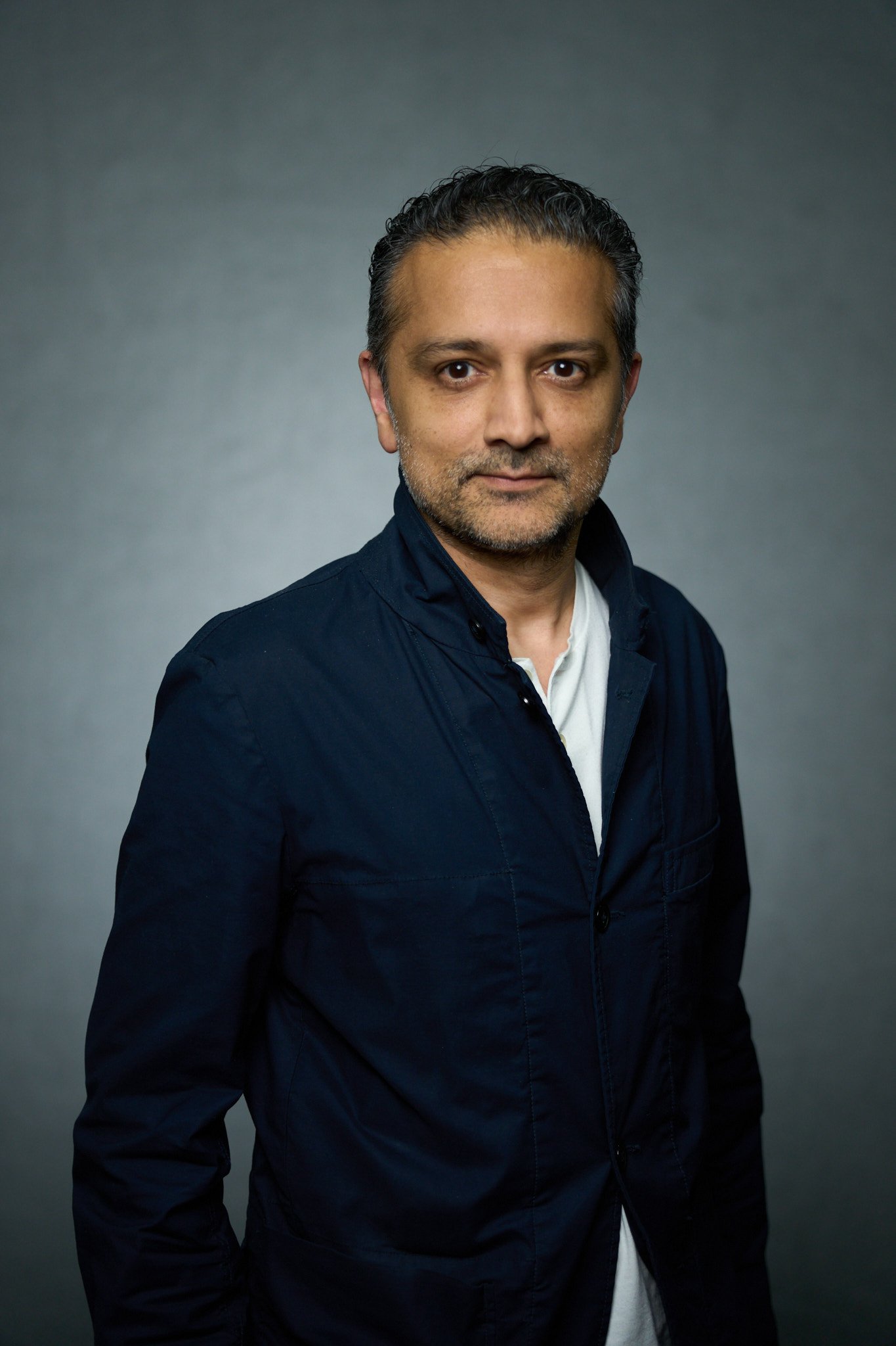 Headshot of Alok Dube, MD, integrative psychiatrist in Florida, Illinois, and California