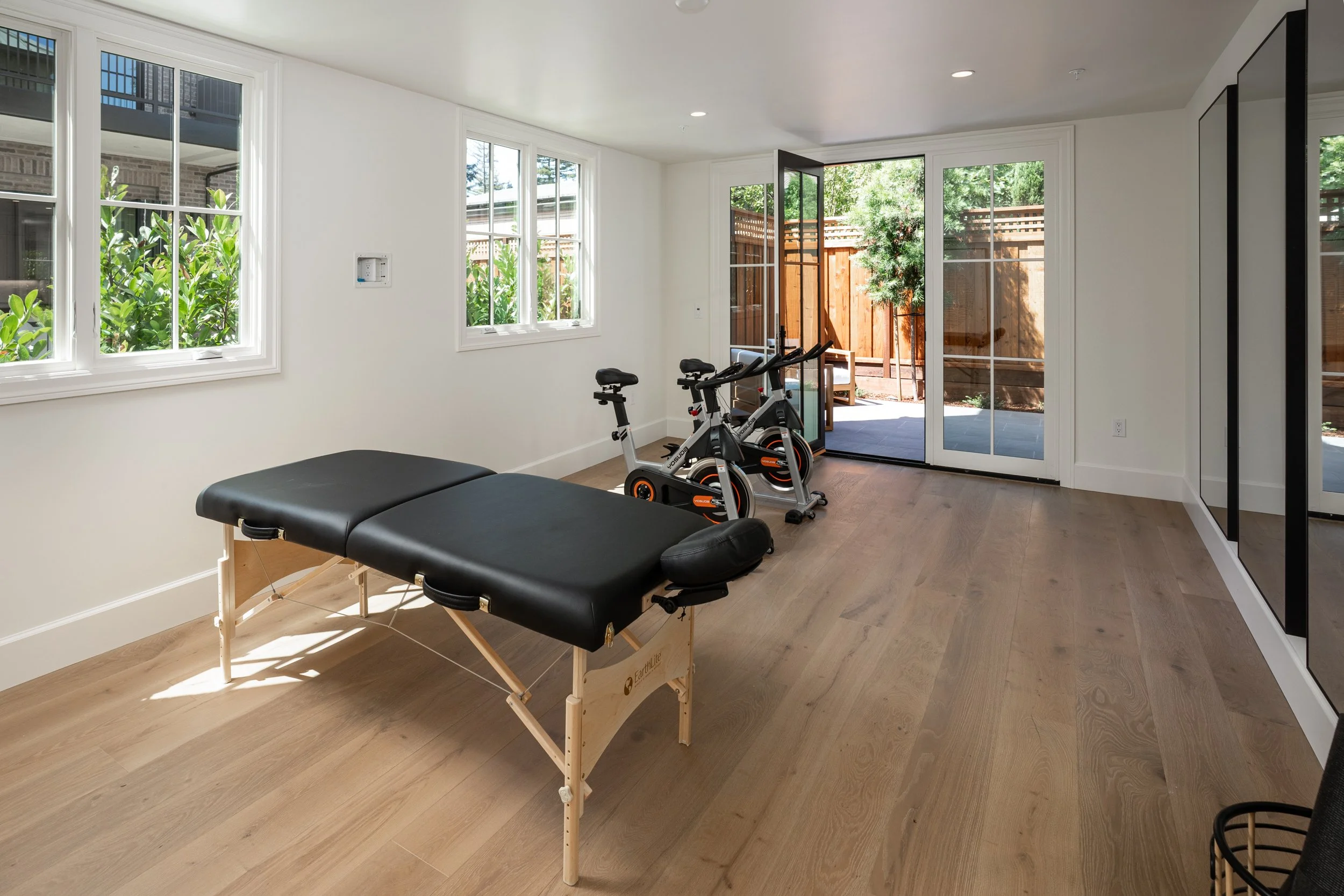 38-160Waverley_Gym_Matt_Anello-5866-MLS.jpg