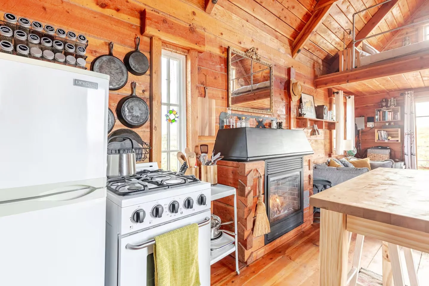 2005 Kit Carson Ln Interior Kitchen 5.jpg