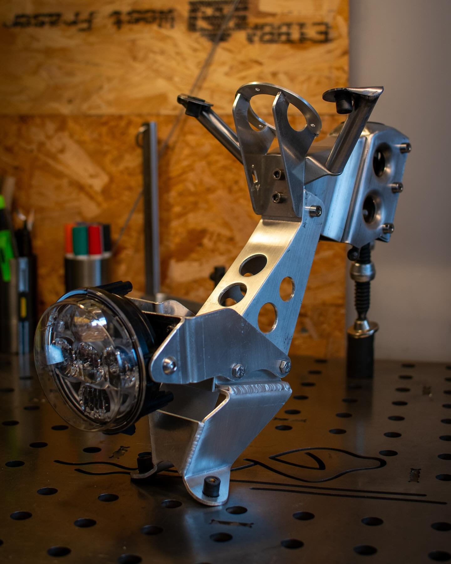 More bracketry &hellip; This serves quite a few functions; upper fairing support, speedo, headlight, USB-C and also incorporates the original ignition lock which I think is a nice touch. It also has some obligatory speed holes!
.
.
.
.
.
#coachbuildi