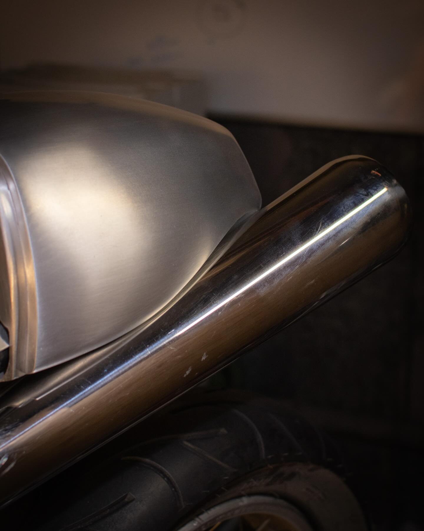 Ultimately it will be a little more distant from the tail, but you get the idea&hellip;
.
.
.
.
.
.
.

#bmwr80 #bmwr100 #bmwmotorrad #bmw #builtnotbought #airhead #caferacer #caferacers #industrialdesign  #breathingnewlife #custommotorcycles #customb