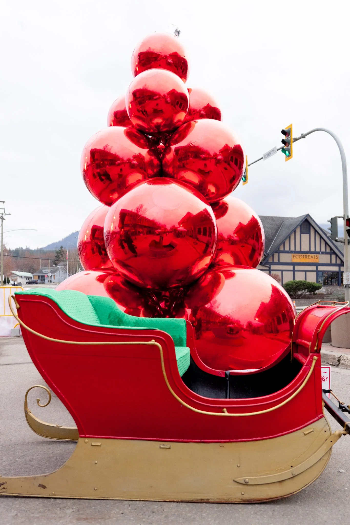 YULETIDE VILLAGE 2025 GREG SEBELL603.jpg