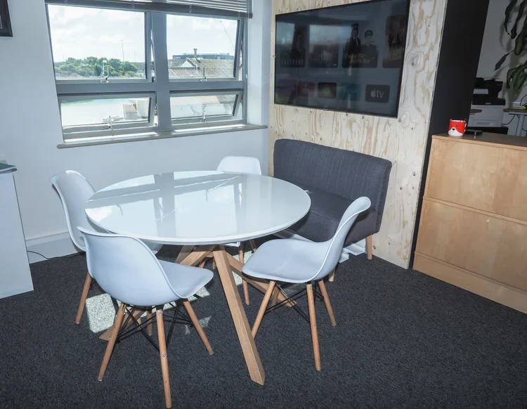 Office+Two+20-1010139.webp