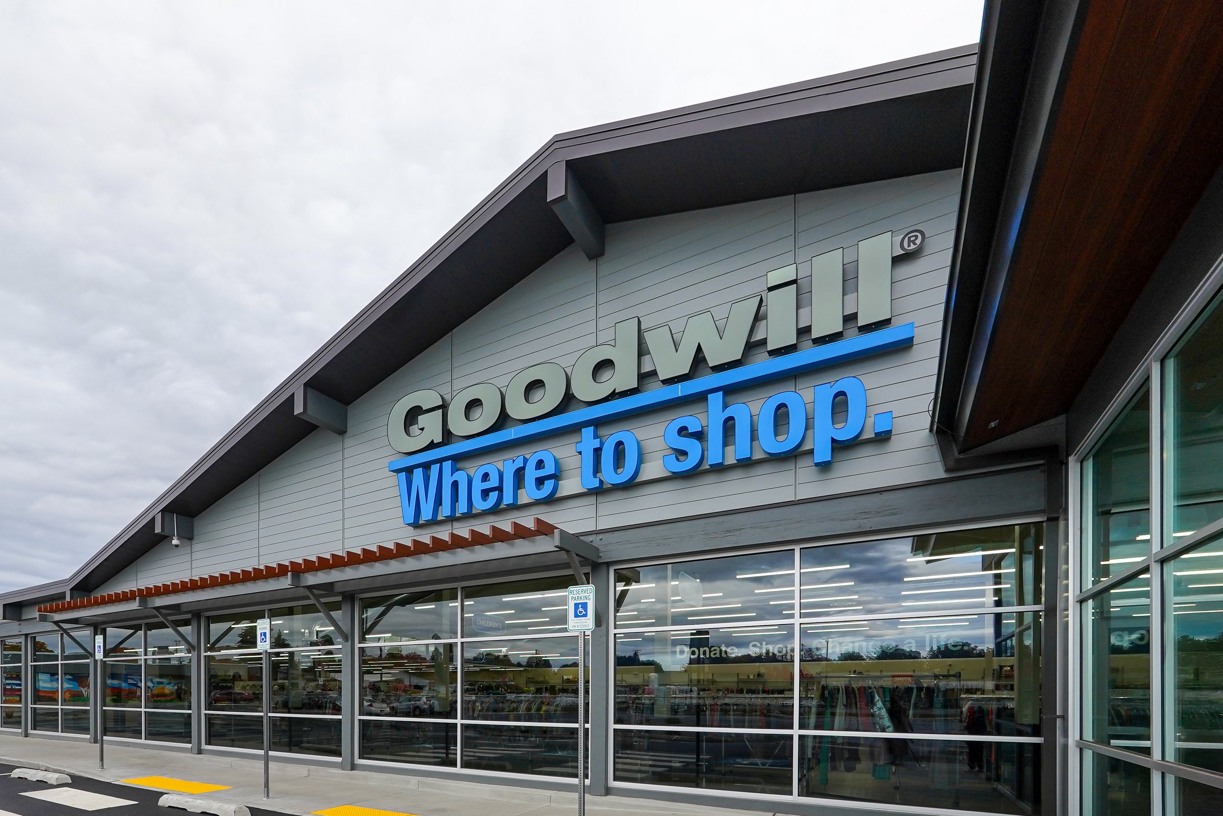 Goodwill_CDA_Exterior-16.jpg