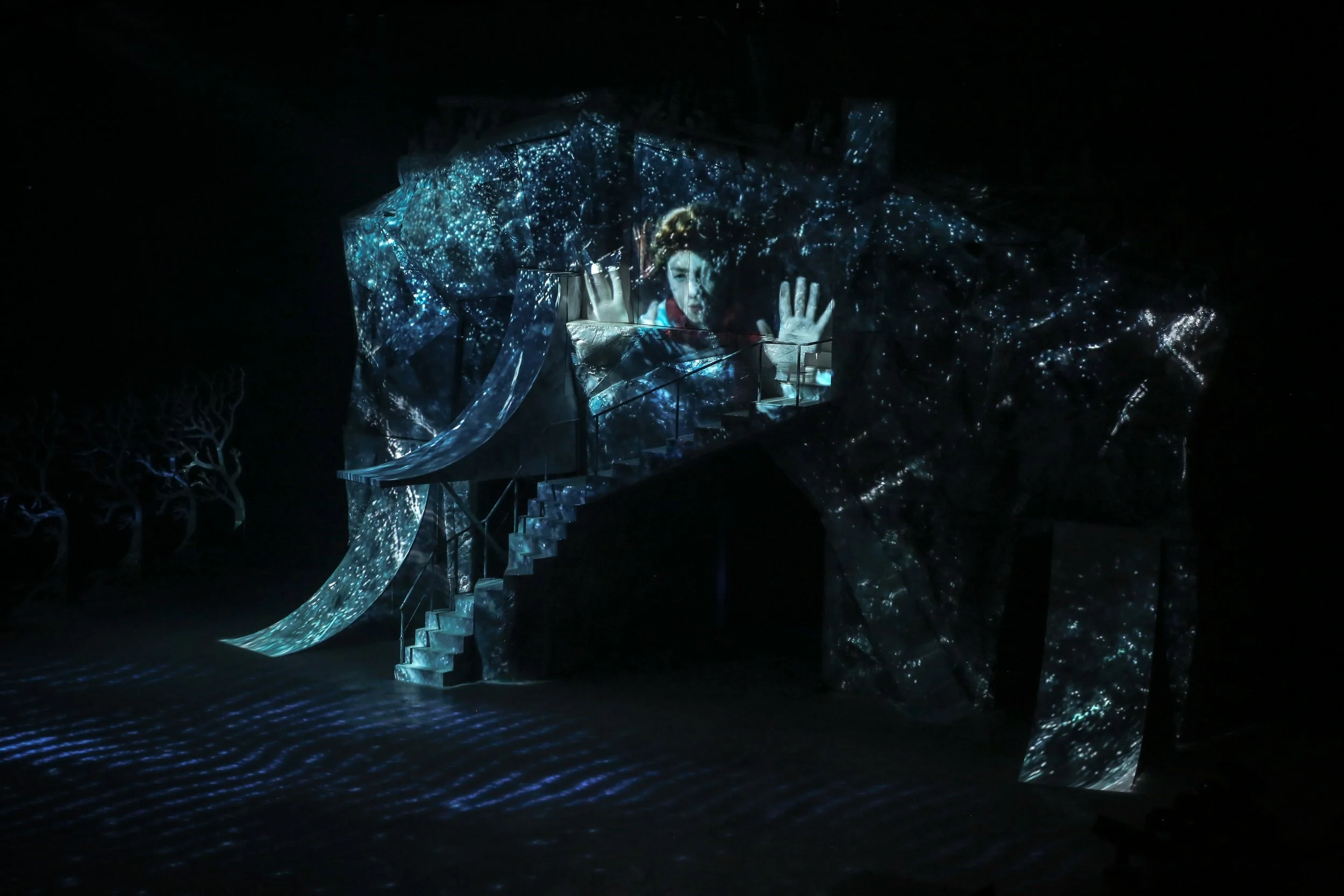 2017-10-06 21.45.15-1crytal-01.jpg