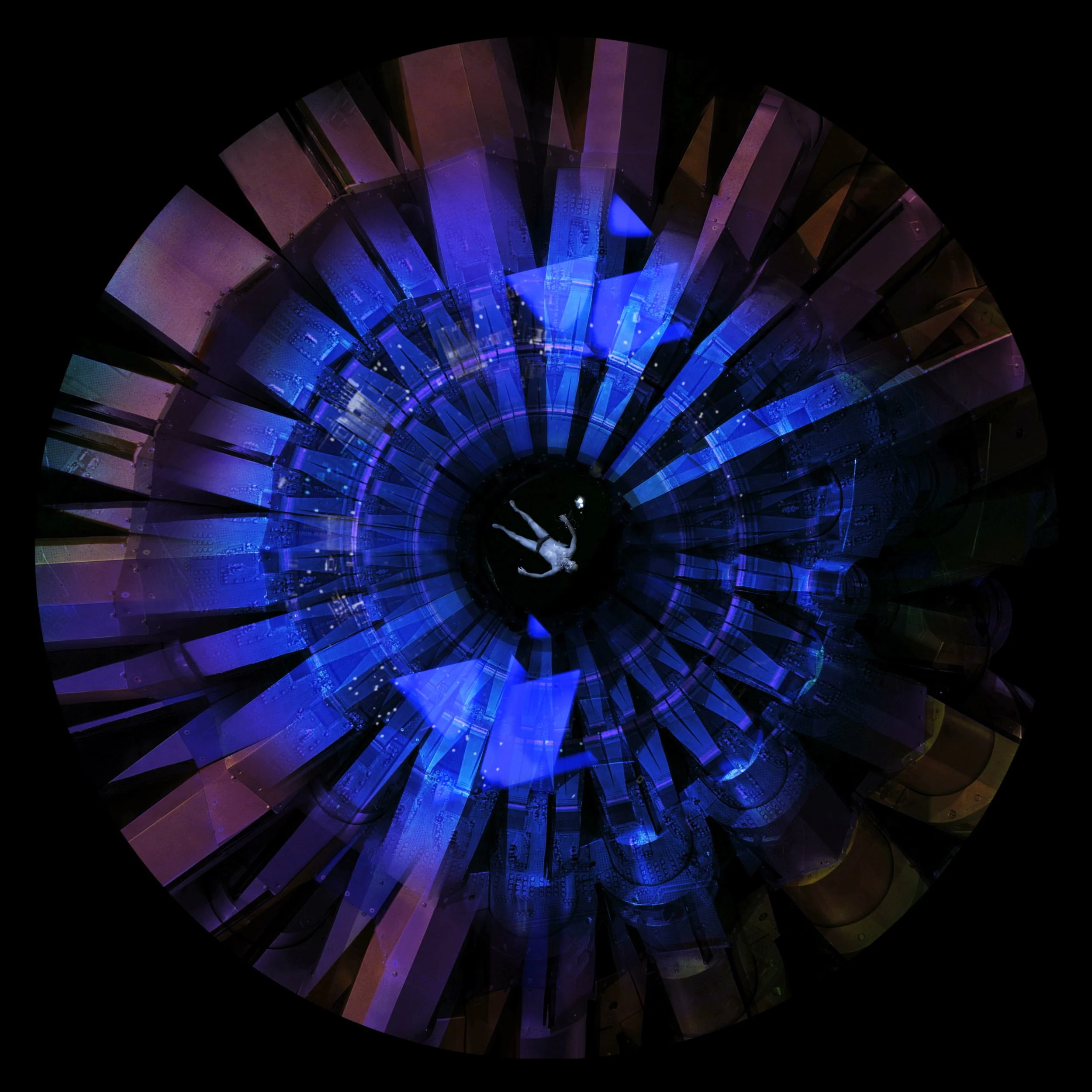 SIX MIL ANTENNAS  - 360 immersive film