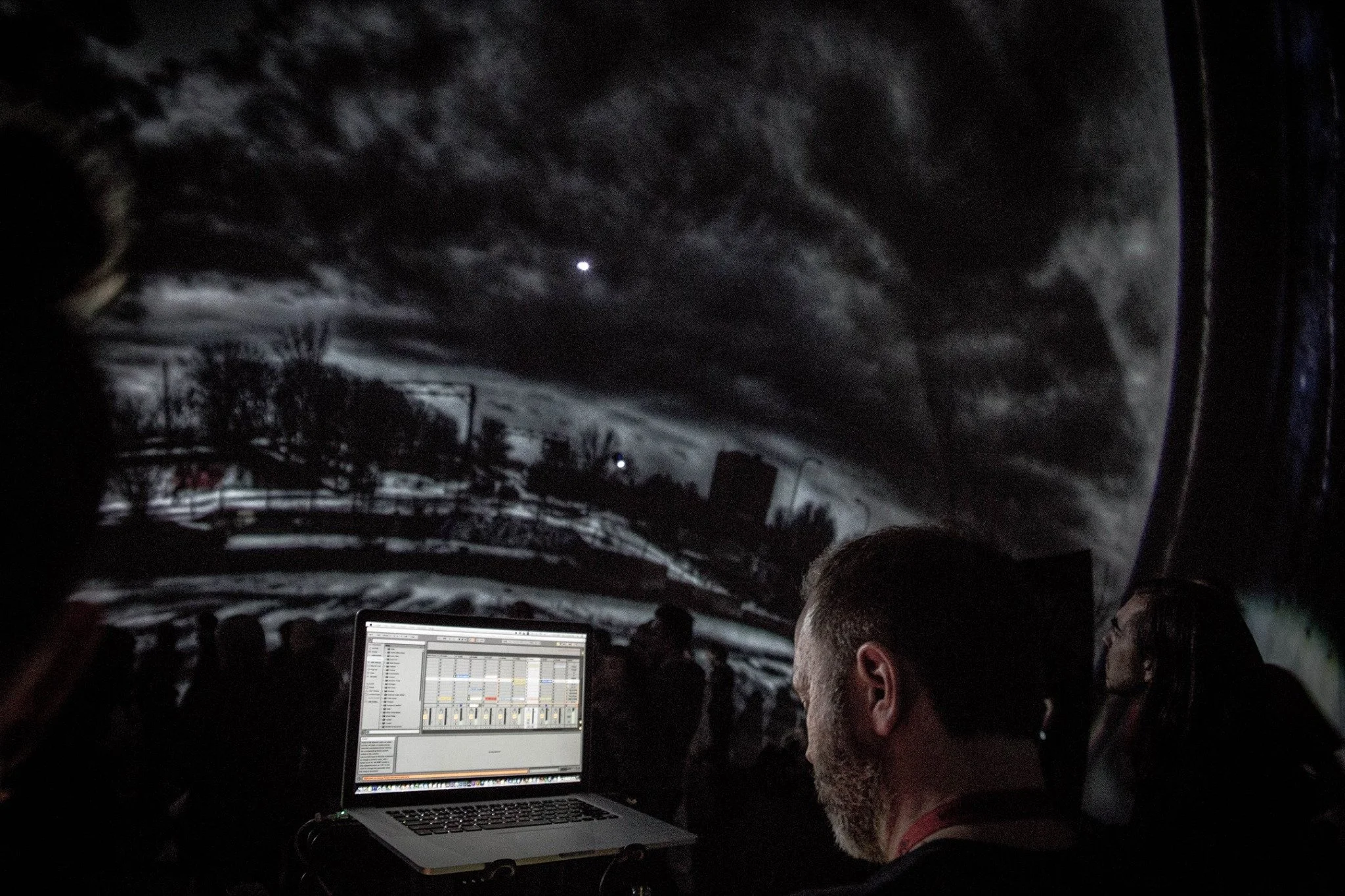 Madonna MDMA Tour / MomenEMDL European Mobile Dome Lab residenciest Factory