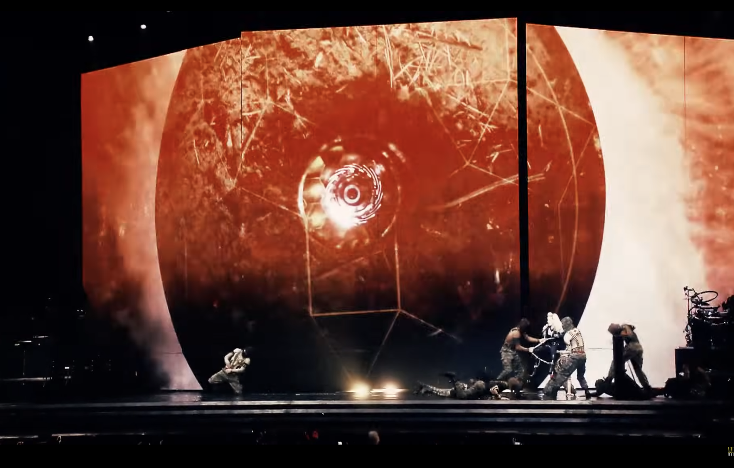 Madonna MDMA Tour / Moment Factory