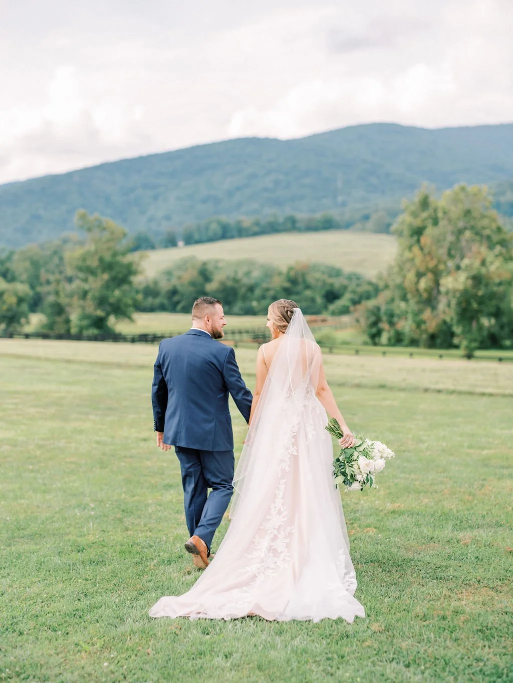 Lauren&Kevin_KingFamilyVineyardWedding_SneakPeek-34.jpg