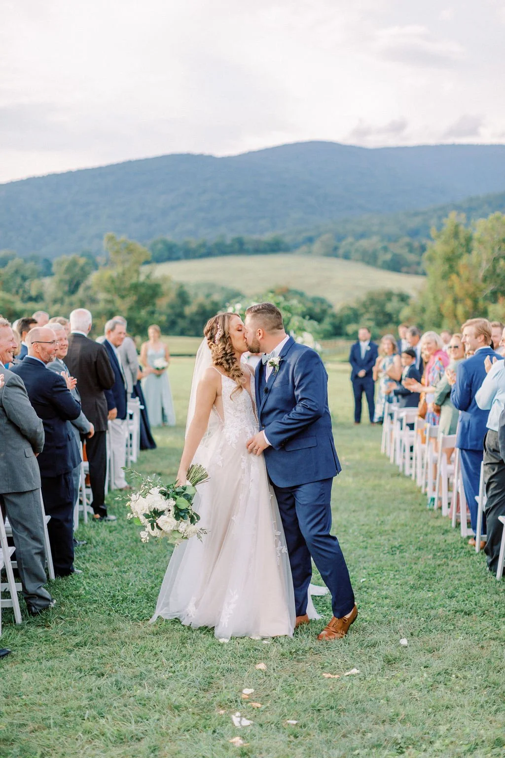 Lauren&Kevin_KingFamilyVineyardWedding_SneakPeek-89.jpg