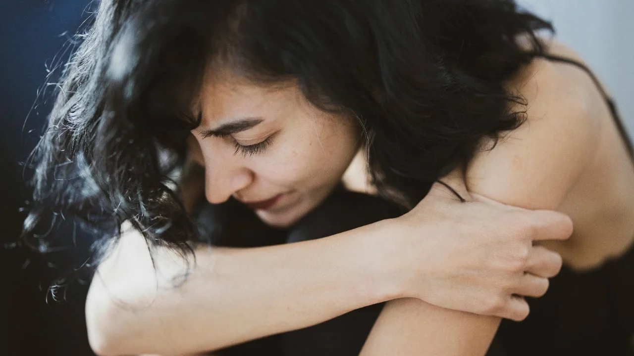 Navigating Emotional Support After Pregnancy Loss: Why Counselling is Essential