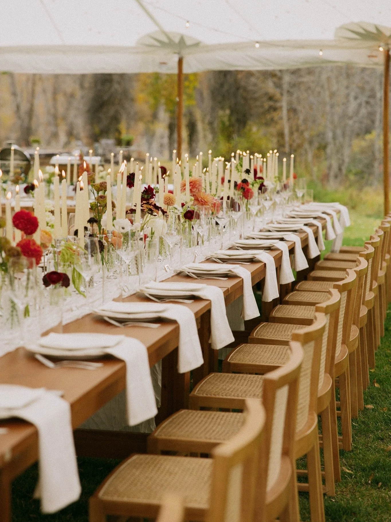 The kind of autumn tablescape you don&rsquo;t forget. 🍂🧡 

I have so so much more I can&rsquo;t wait to share about this special, intimate wedding at Antelope Trails.

Our vendor team:
Partial Planner &amp; Coordination: @atwood.design
Photographer