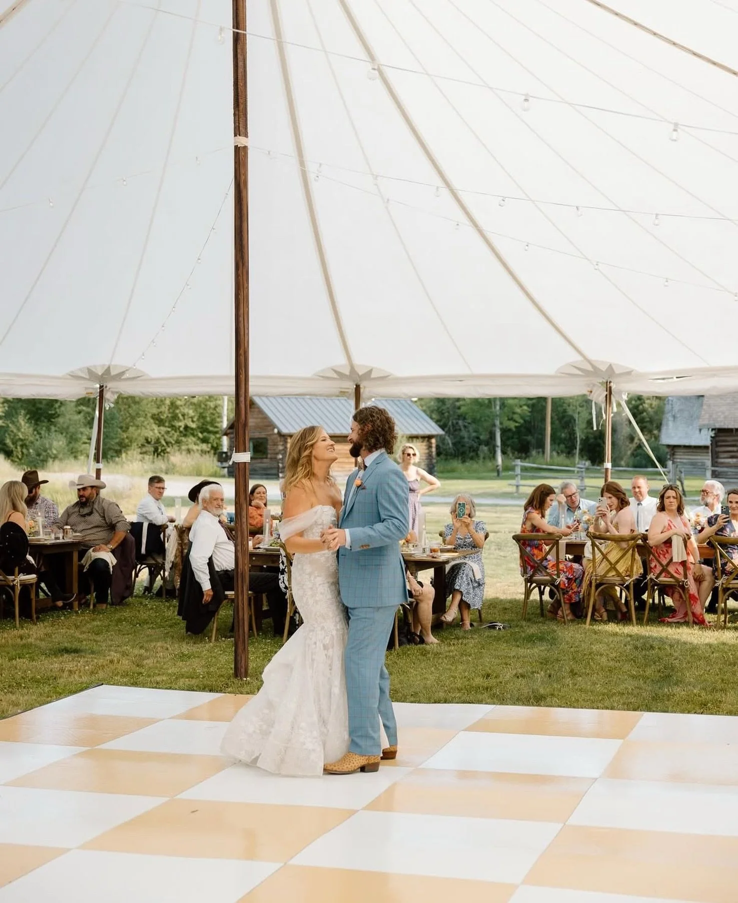 Proof that custom vinyling the dance floor can bring the whole vision together. This white and yellow checkered dance floor brought the warmth and the couple brought the love. 💛⭐️☀️

Planner: @thewhiteantler 
Photography: @lindleyrustphoto 
Venue: @