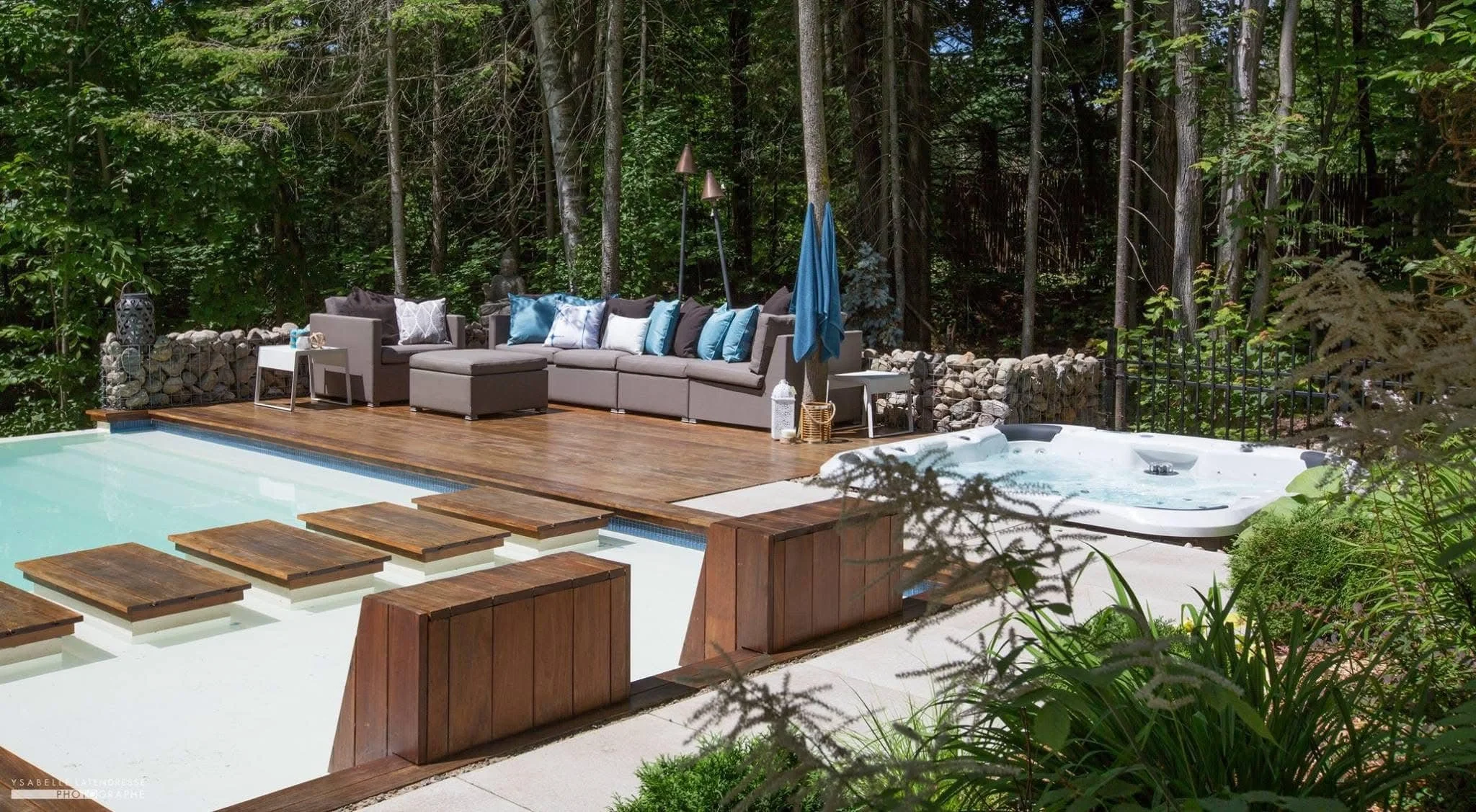 aménagement coin piscine