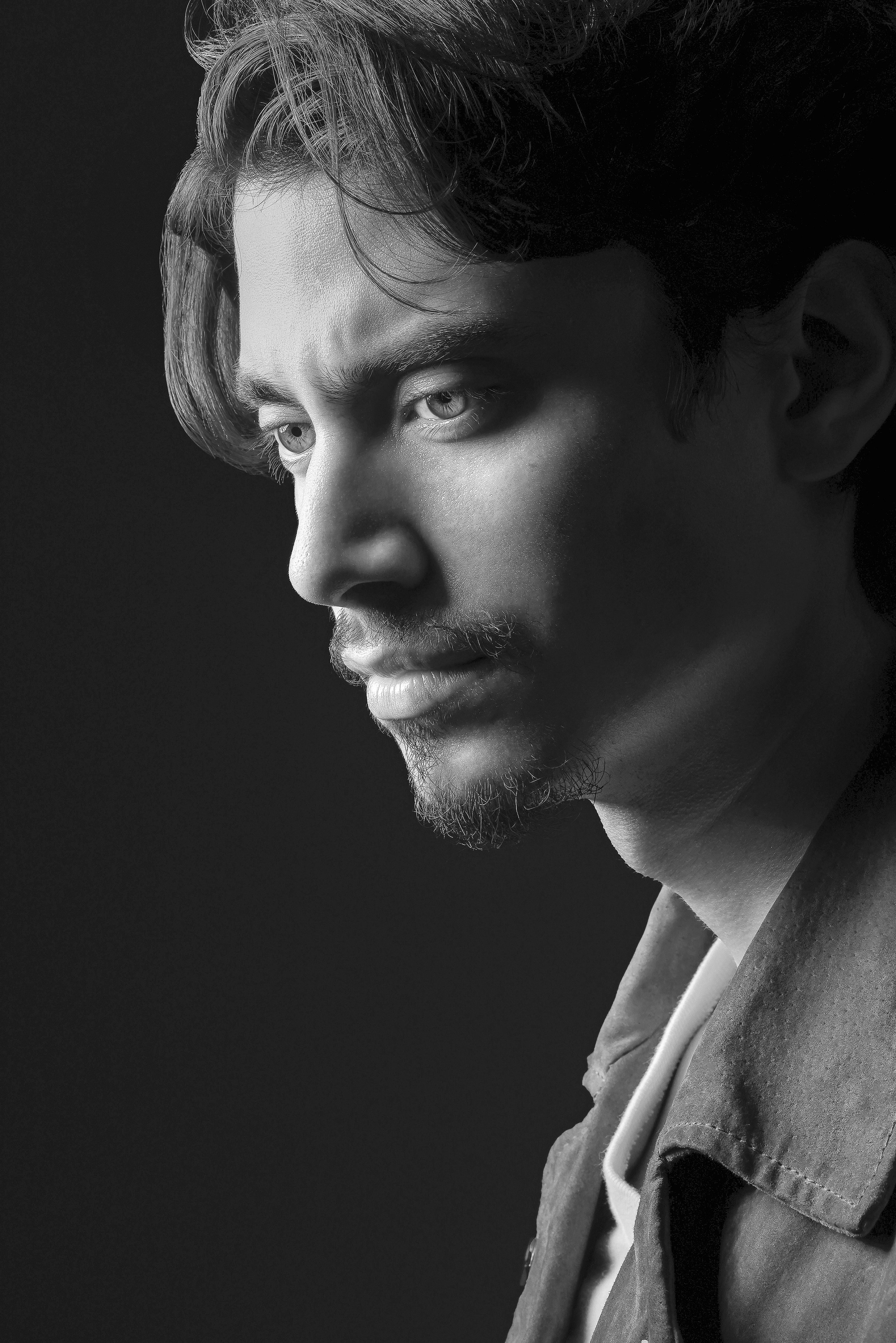 Portrait by Los Angeles photographer Kenneth Dolin. Portraits in Los Angeles. Los Angeles Headshots. Headshot photographer in Los Angeles. Los Angeles photographer. 
