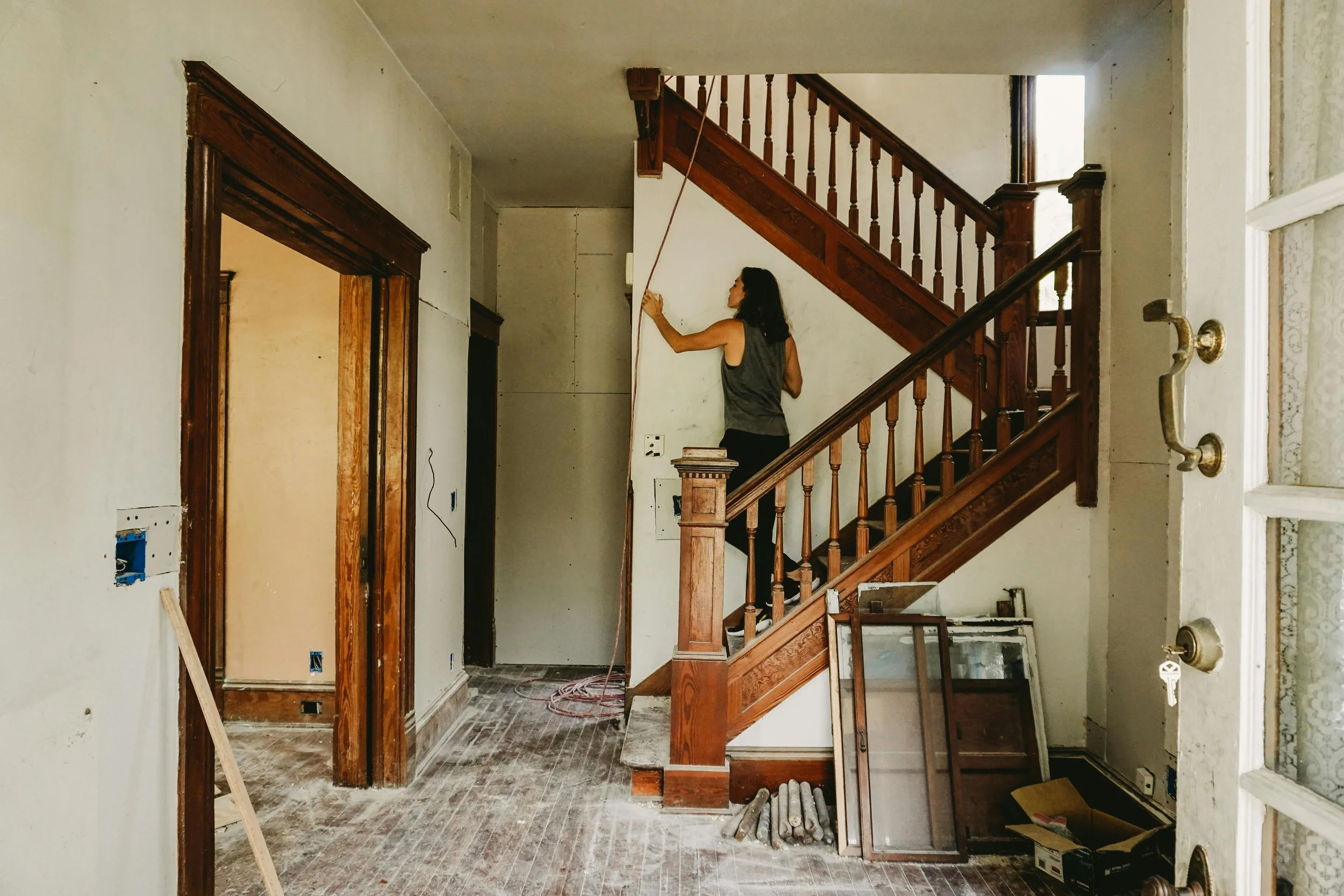 The Pros and Cons of Buying a Fixer-Upper in LA
