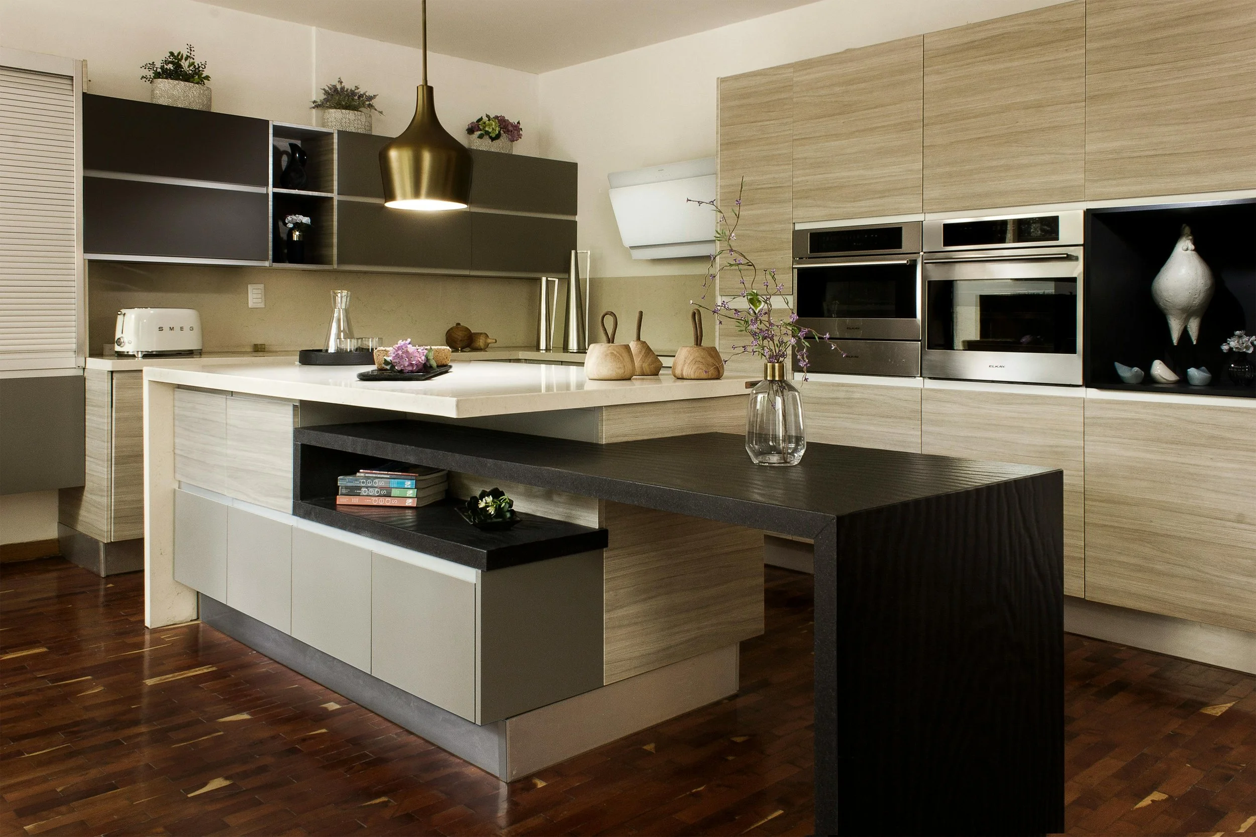 modern kitchen.jpg